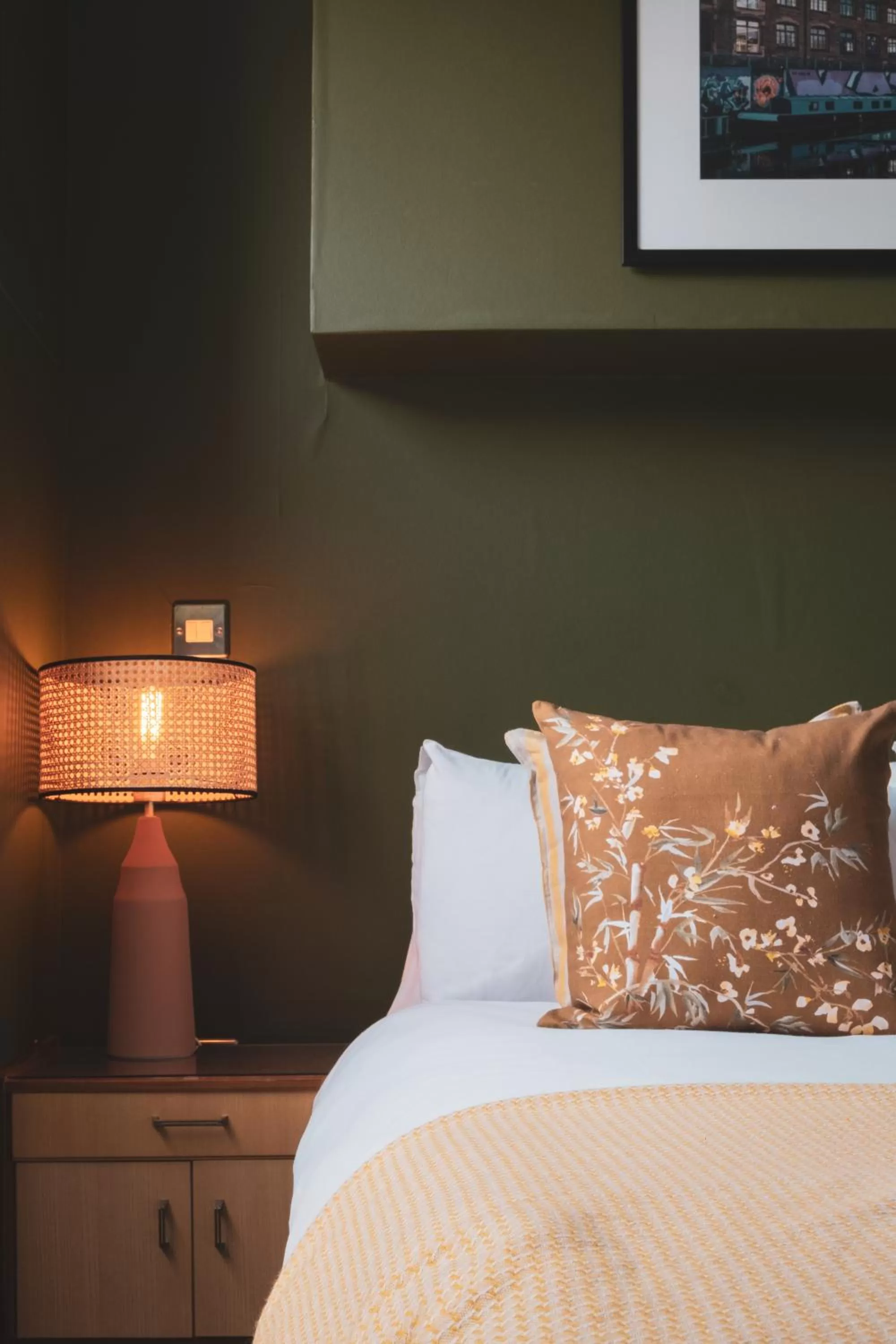 Bed in Old Ship Inn Hackney