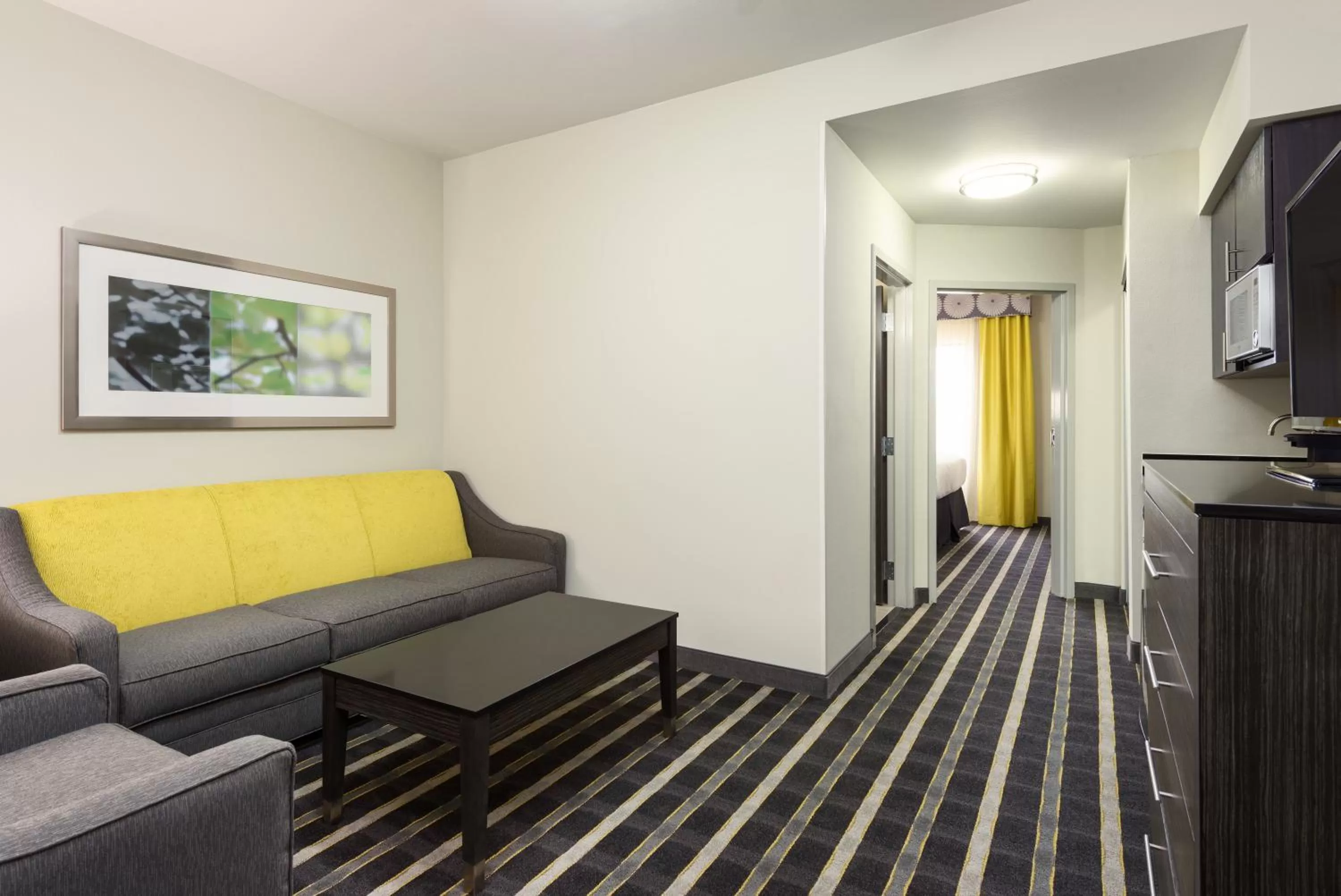 Photo of the whole room in Holiday Inn Express and Suites Norman by IHG