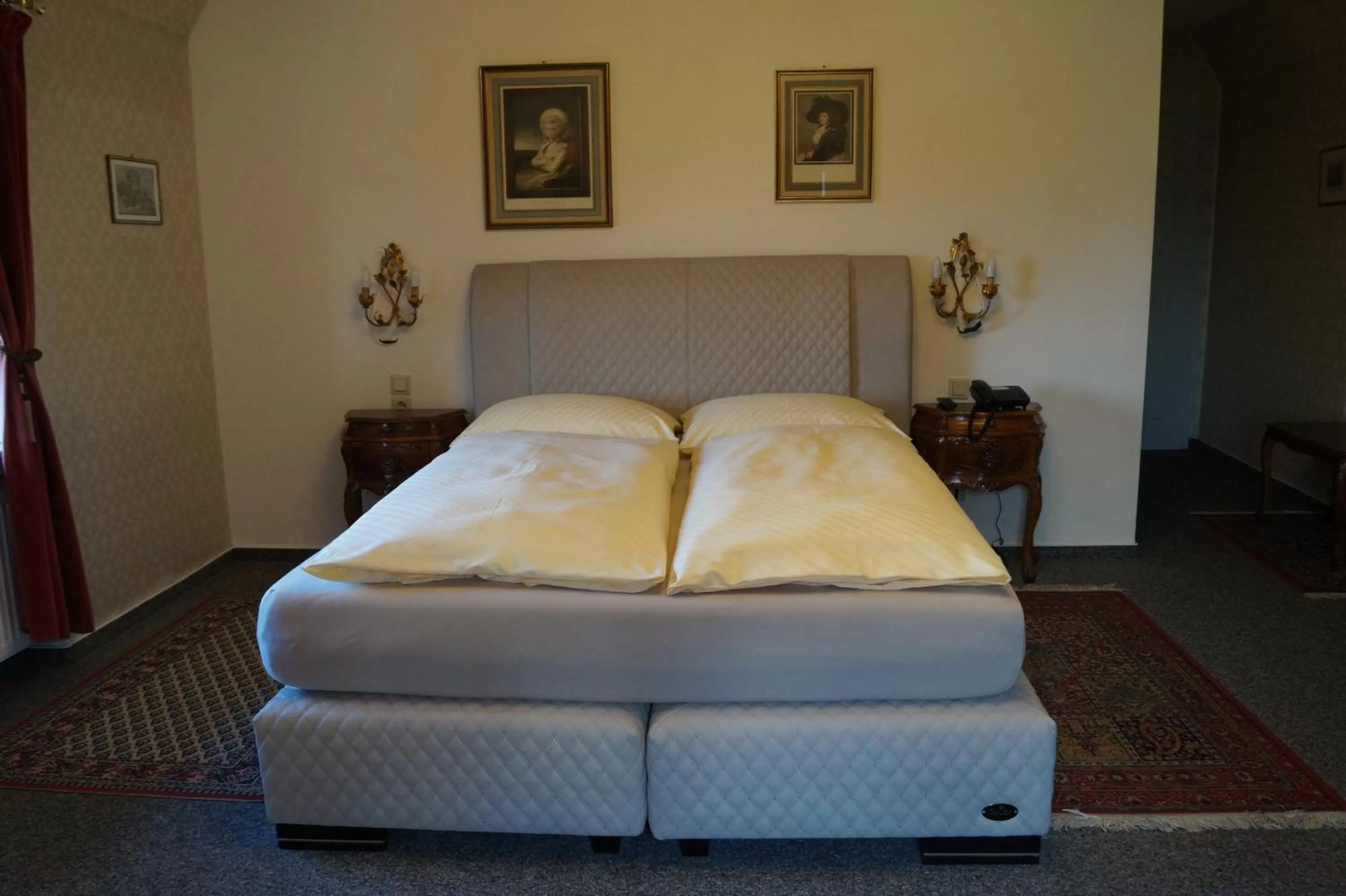 Photo of the whole room, Bed in Residenz Kommende