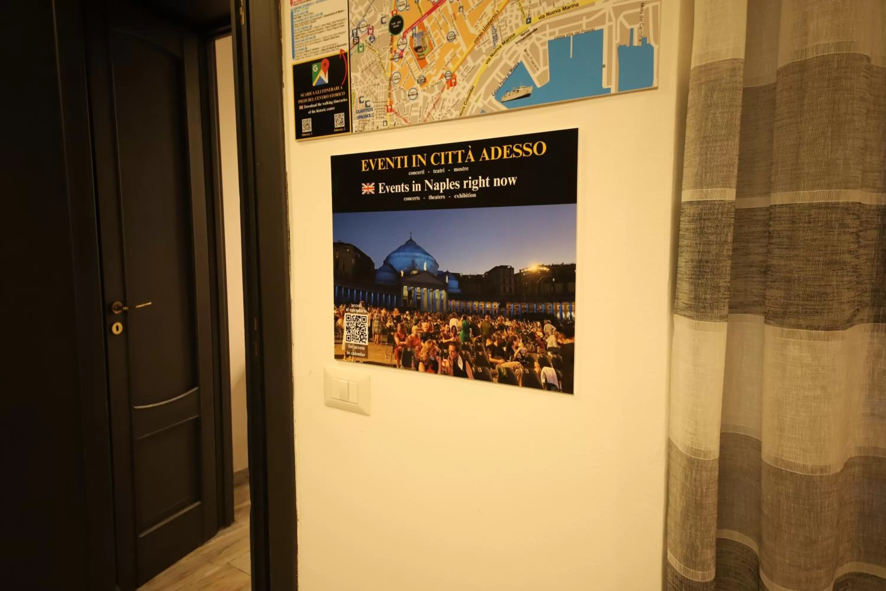 TV/Entertainment Center in casa interattiva Naples'Secrets