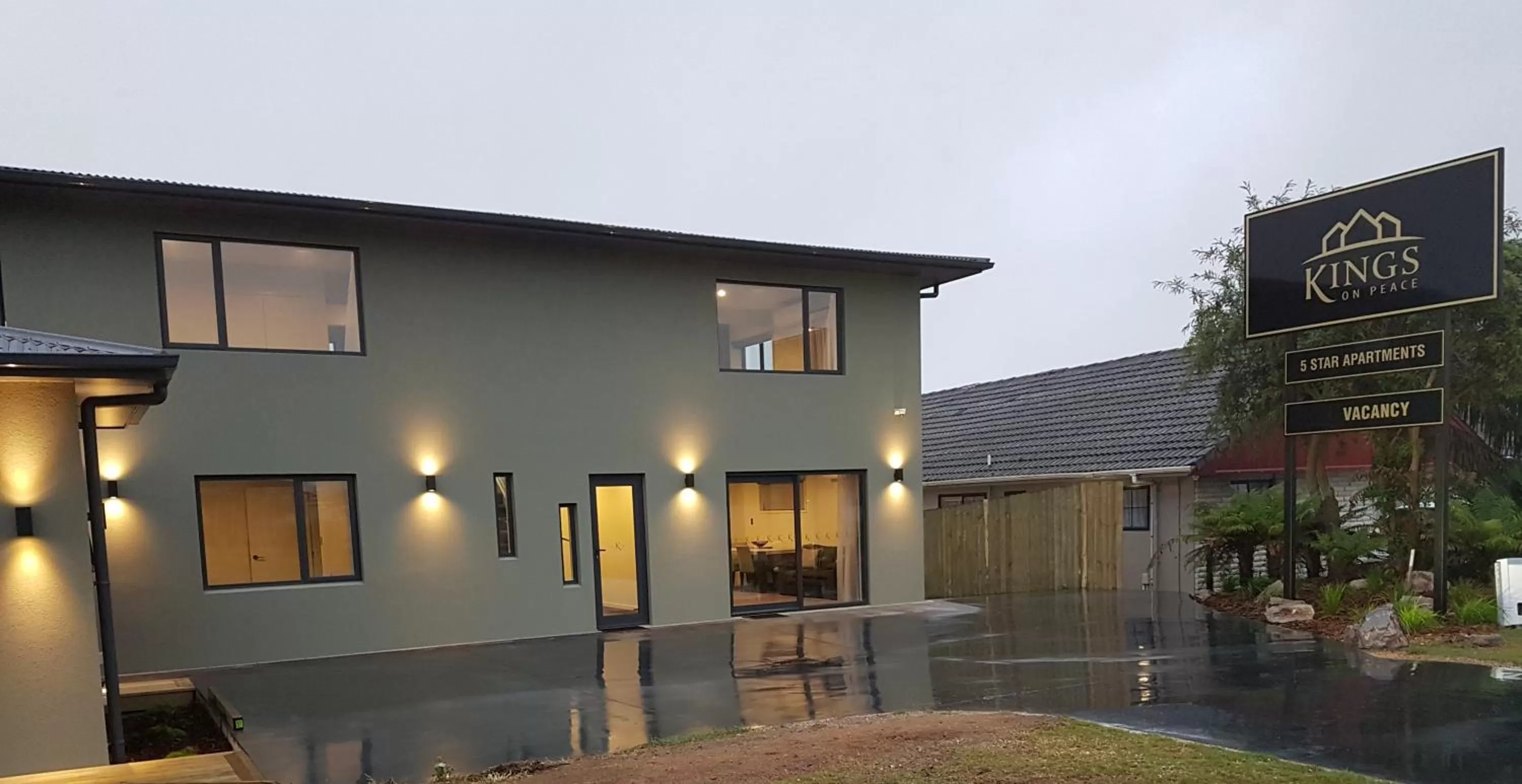 Property building in Kings On Peace