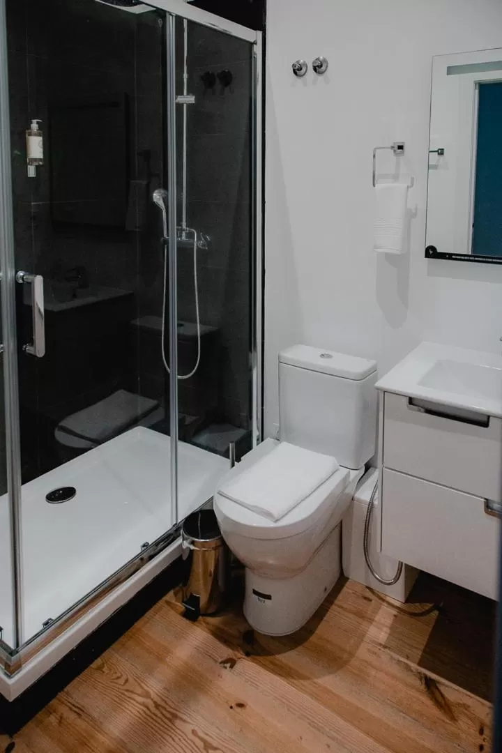 Bathroom in Le Premier Lisbon Suites