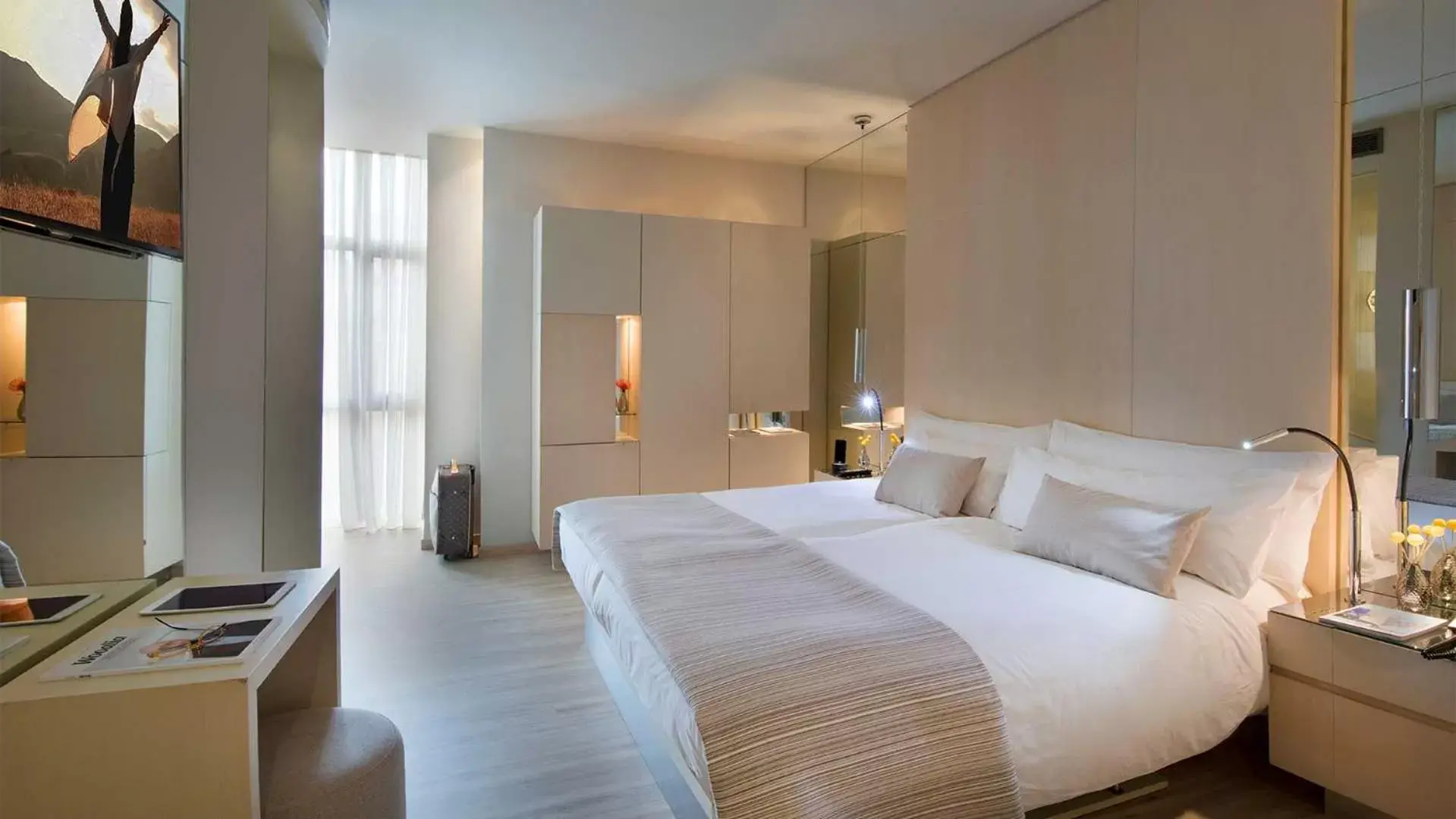 Deluxe Twin Room in Cram Hotel Deluxe Twin Room in Cram Hotel