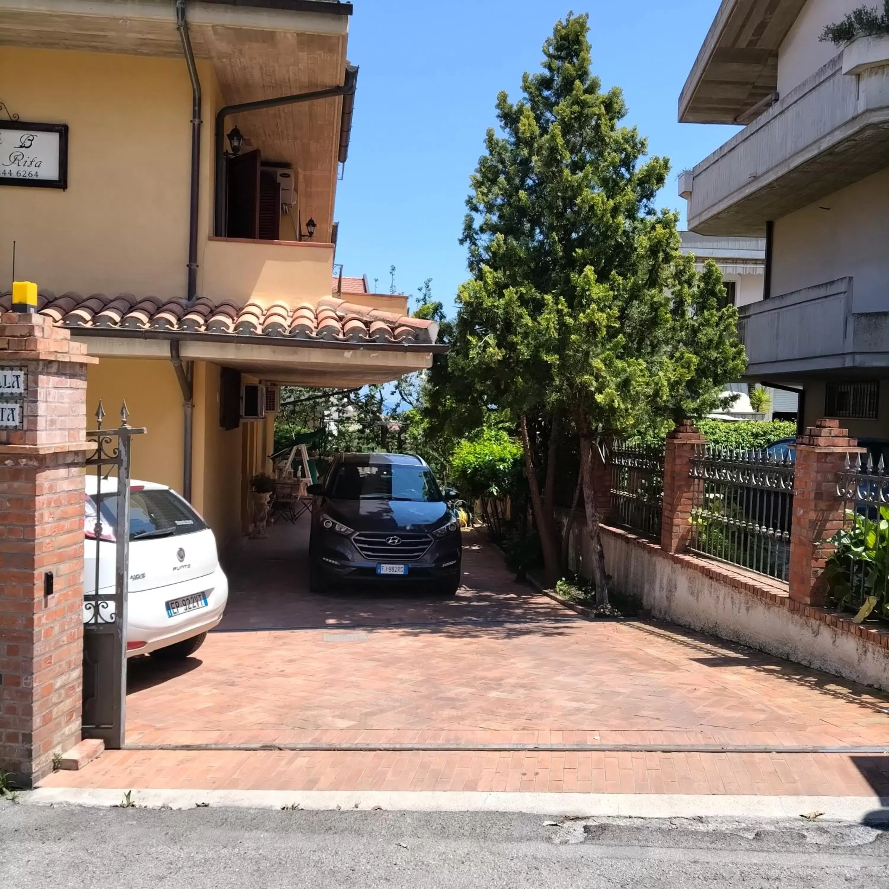 Comfort Triple Room in B&B VILLA RITA Comfort Triple Room in B&B VILLA RITA