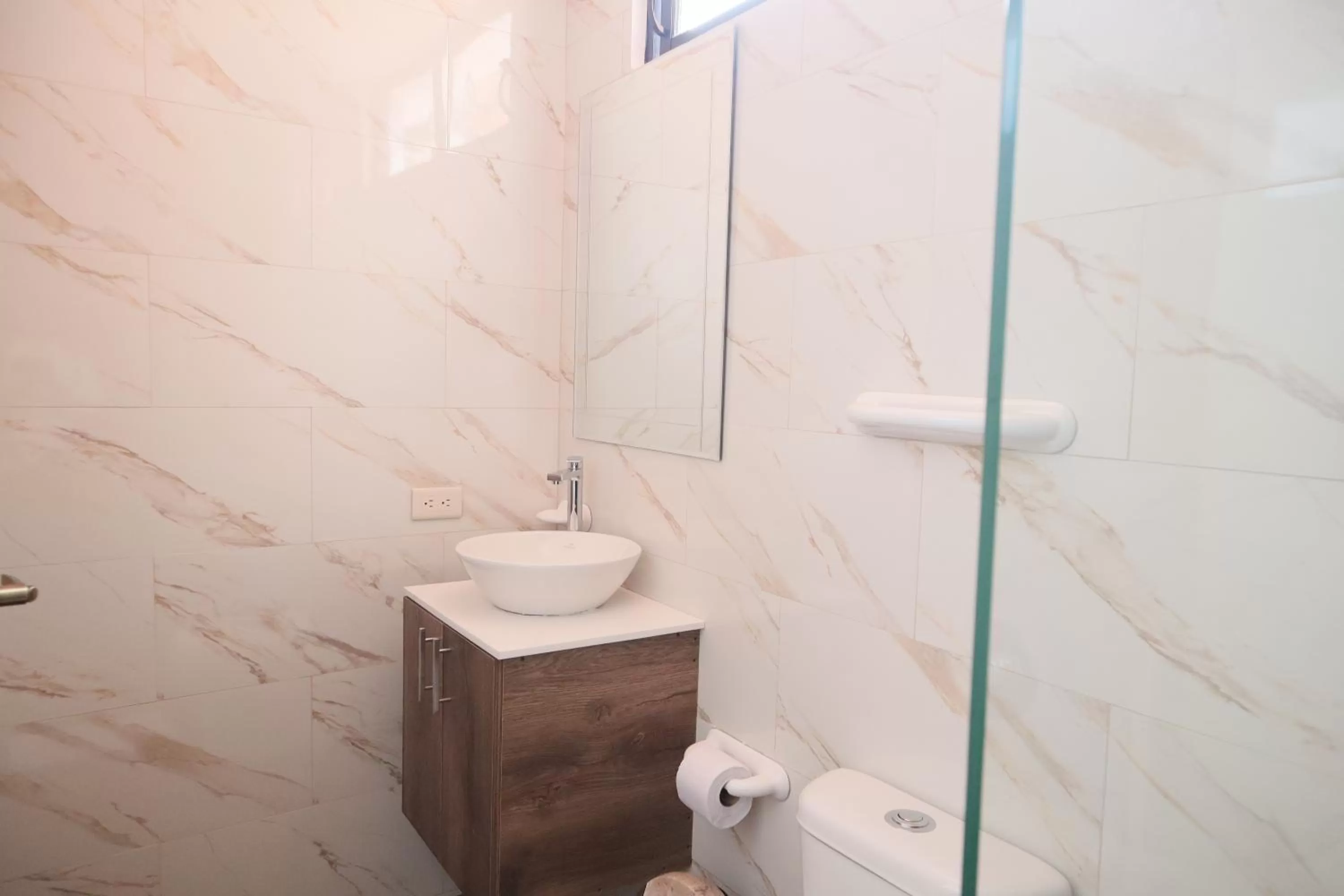 Shower in Hotel Sada