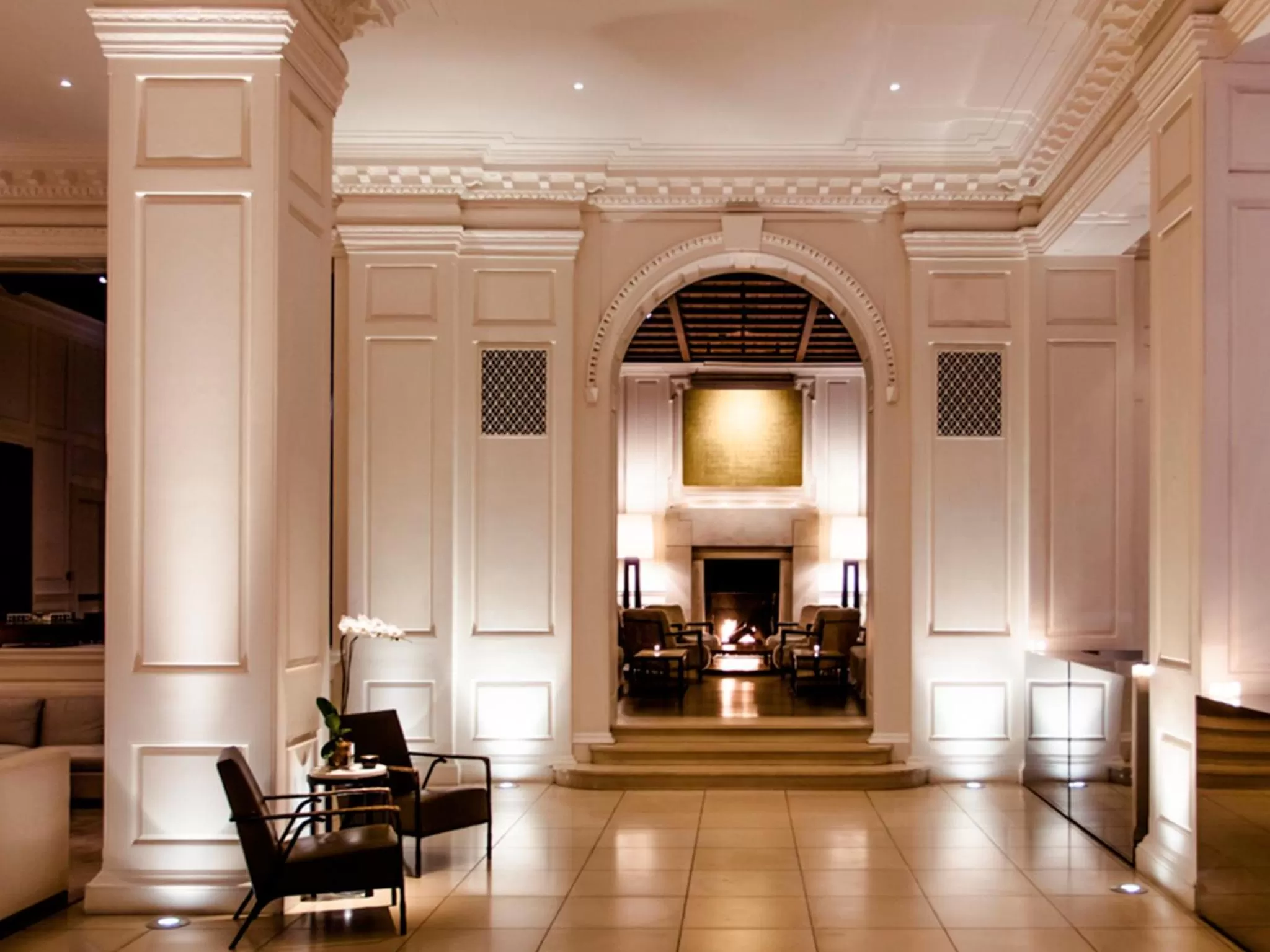 Lobby or reception in Ambassador Chicago, part of JdV by Hyatt