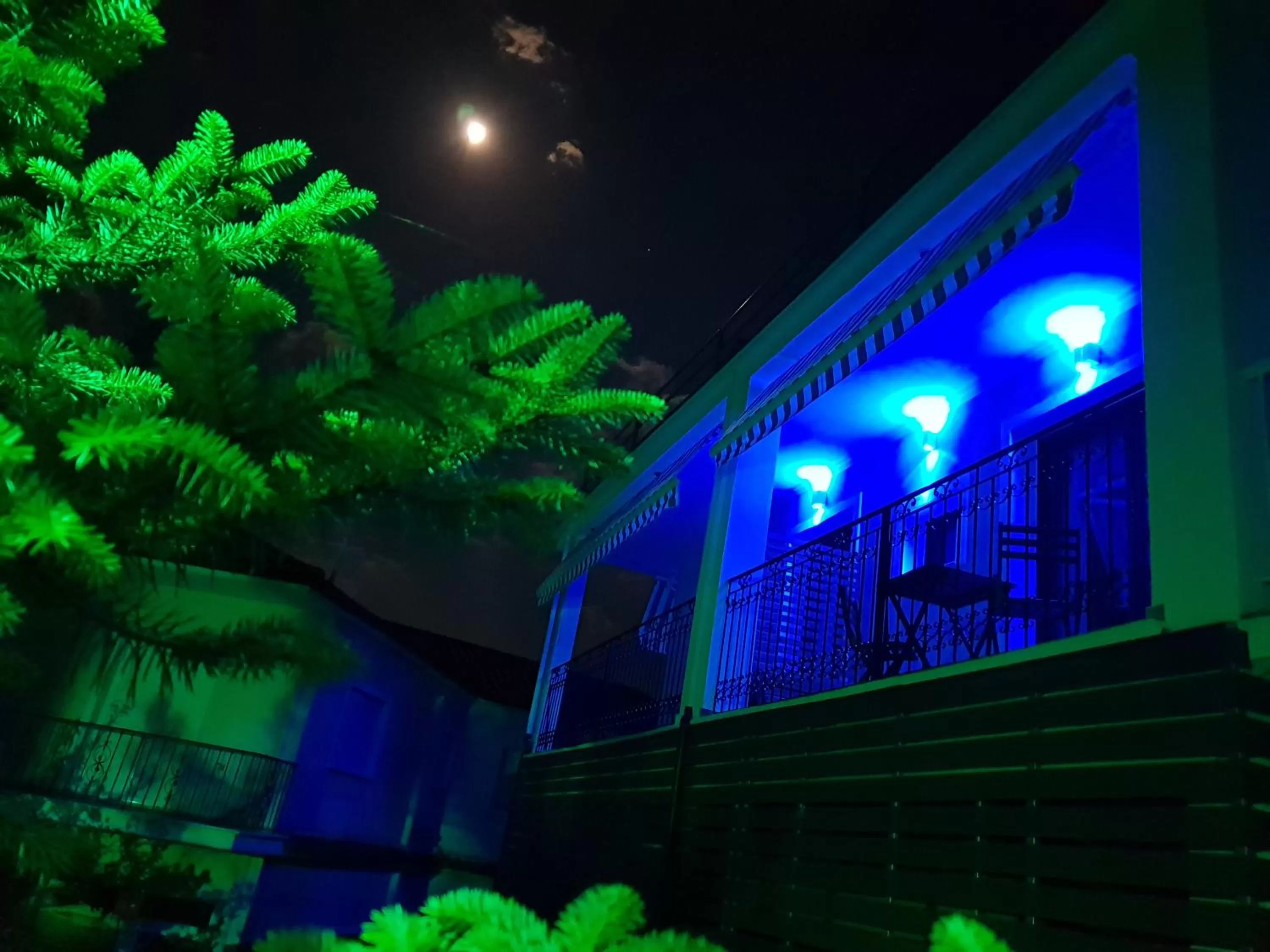 Property building in Mondeus Inn Luxury