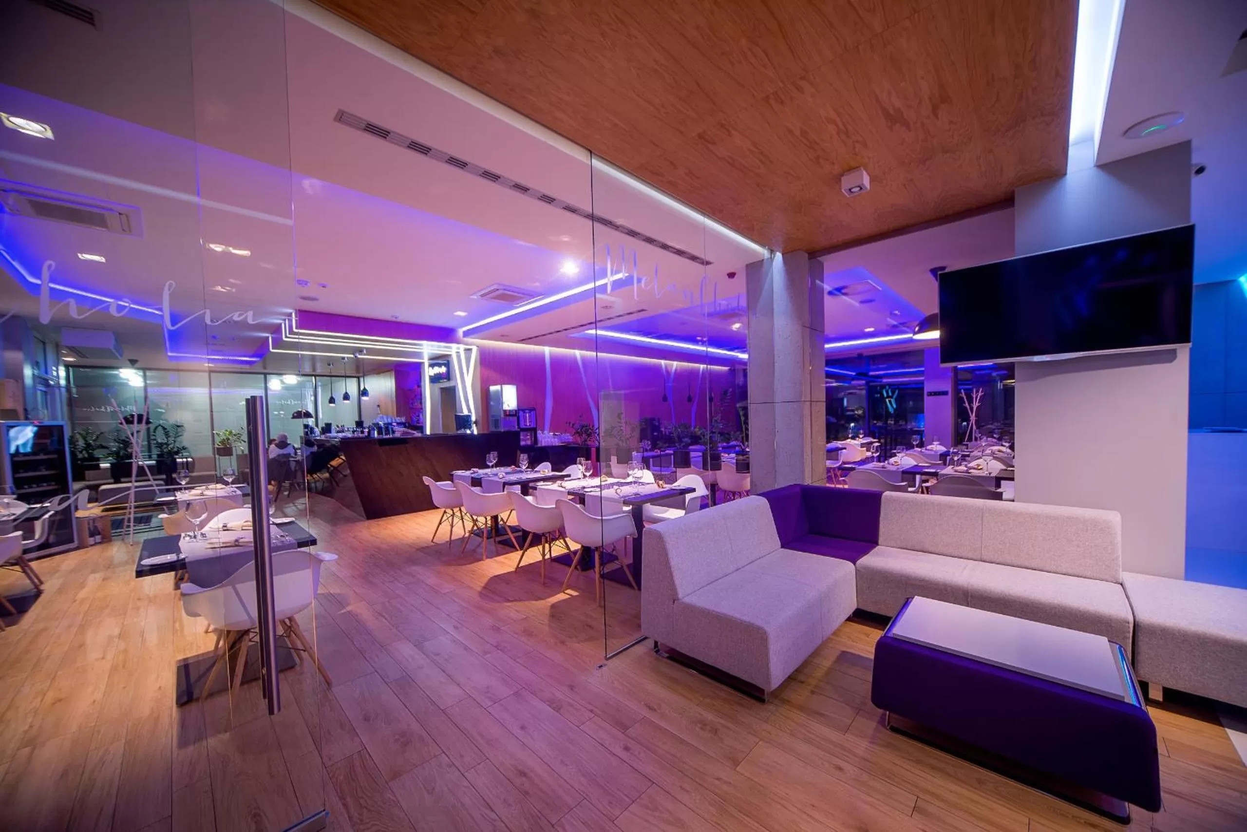 Lobby or reception in Invite