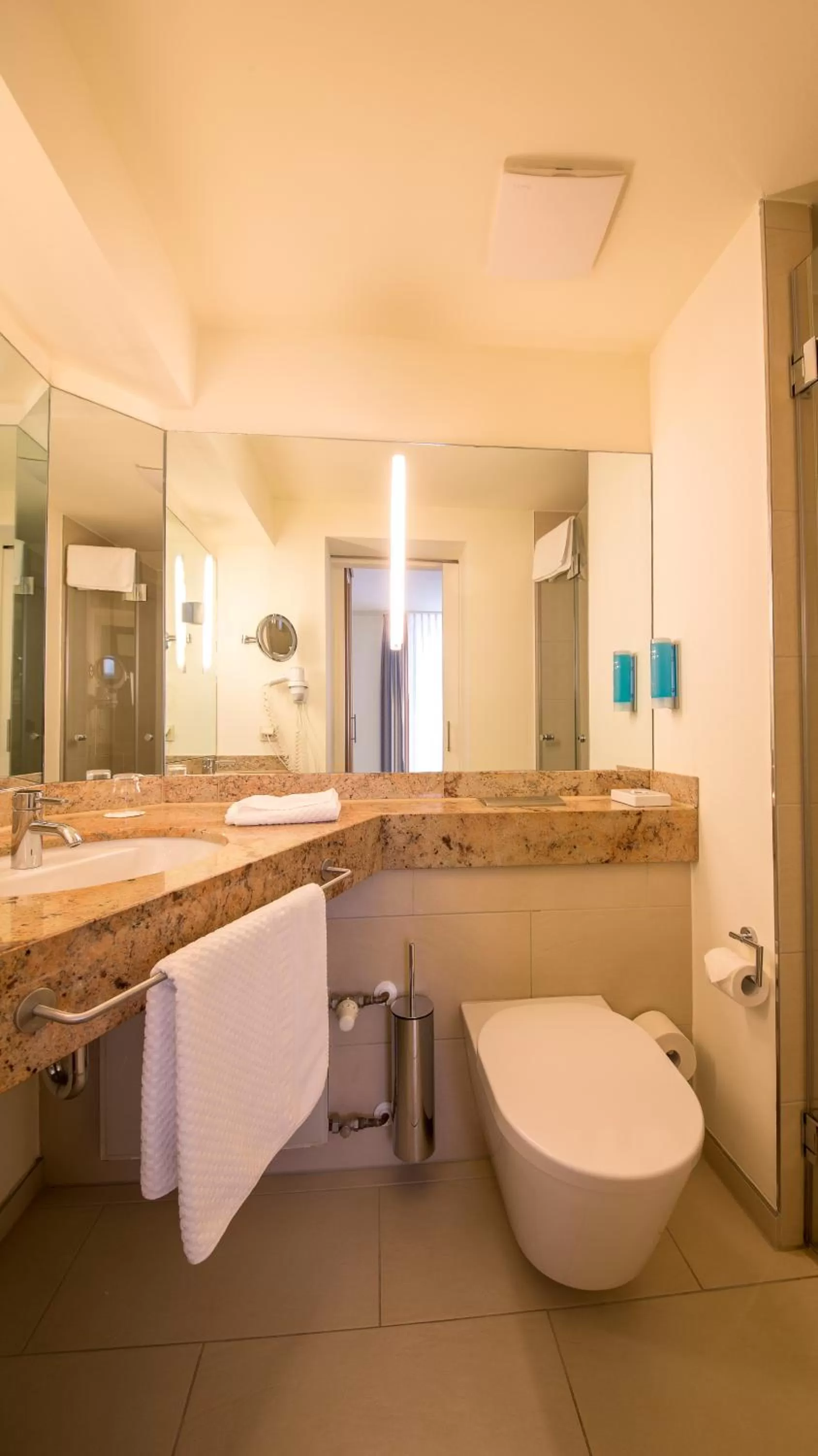 Bathroom in Michels Strandhotel Germania