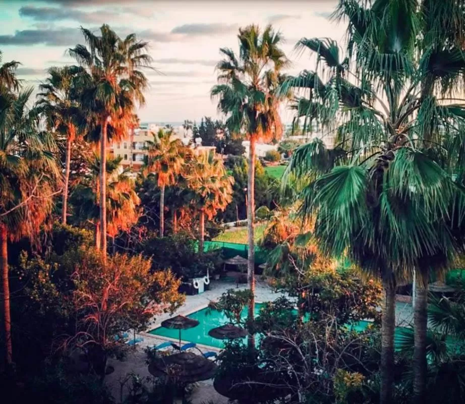 Garden in Veronica Hotel