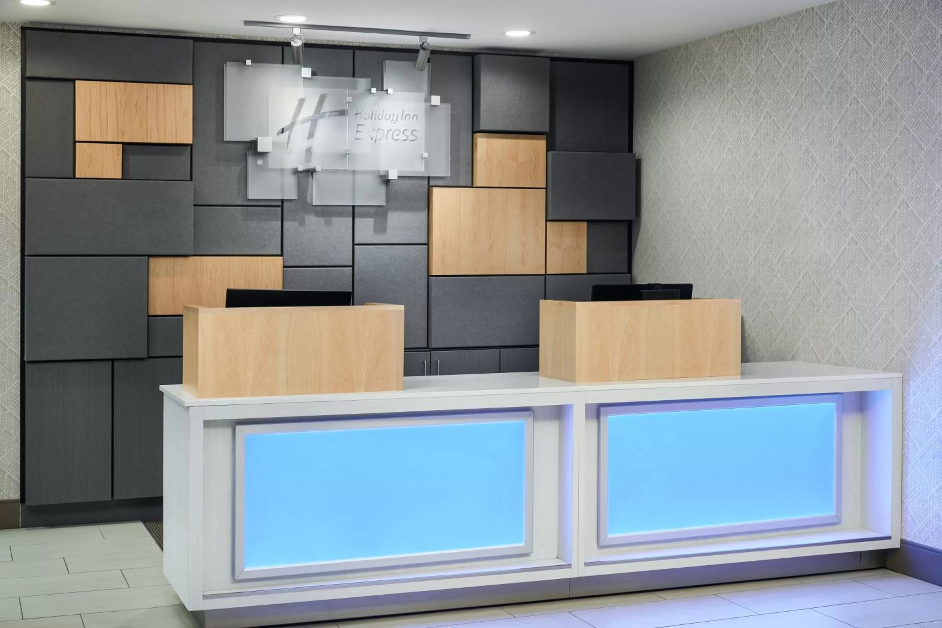 Property building in Holiday Inn Express Richmond - Midtown by IHG