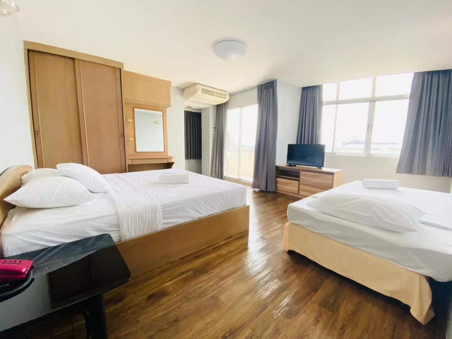 Deluxe Triple Room in City Residence