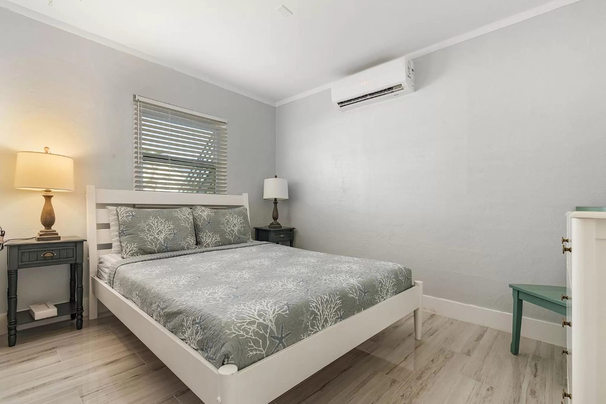 Bed in Matlacha on Shoreview