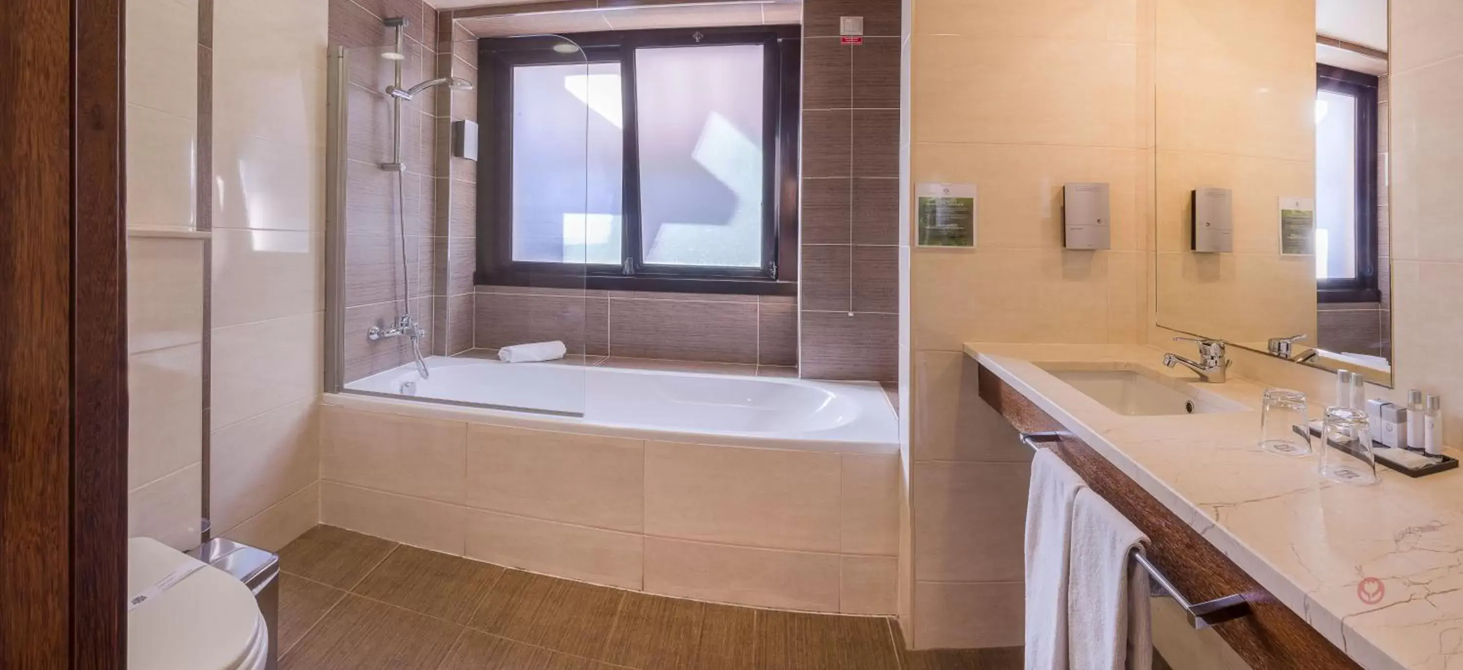 Superior Double/Twin Room in Your Hotel & Spa Alcobaça Superior Double/Twin Room in Your Hotel & Spa Alcobaça