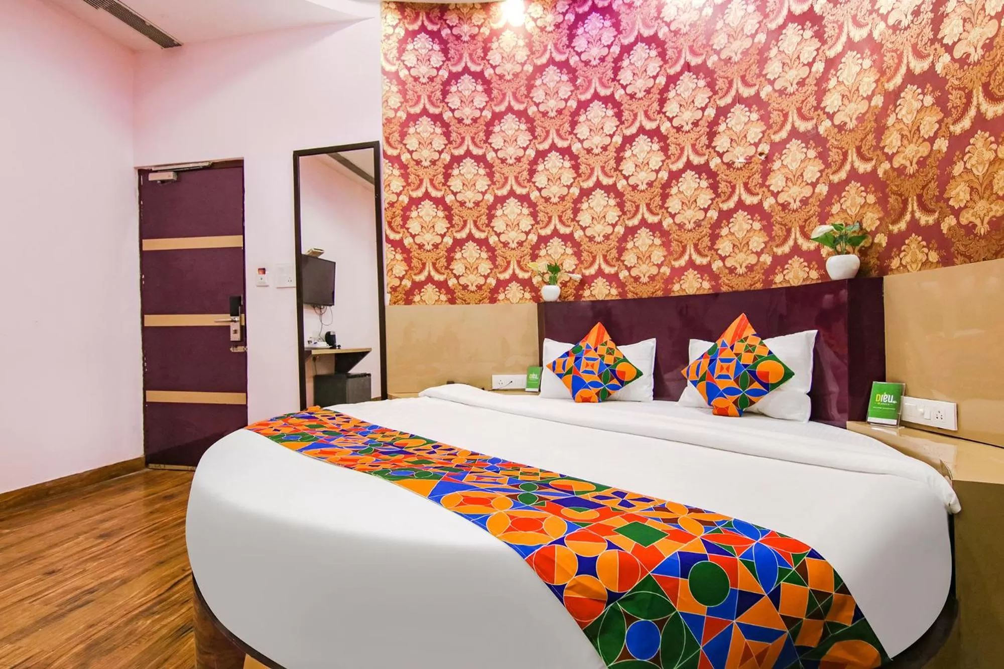 Bed in FabHotel Sallow Grand