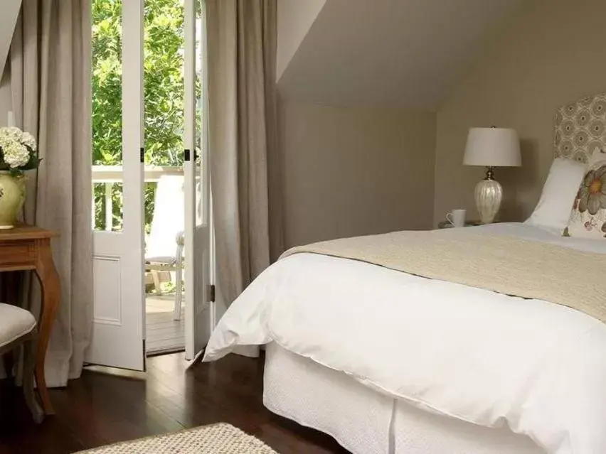 King Room in Inn on Randolph King Room in Inn on Randolph