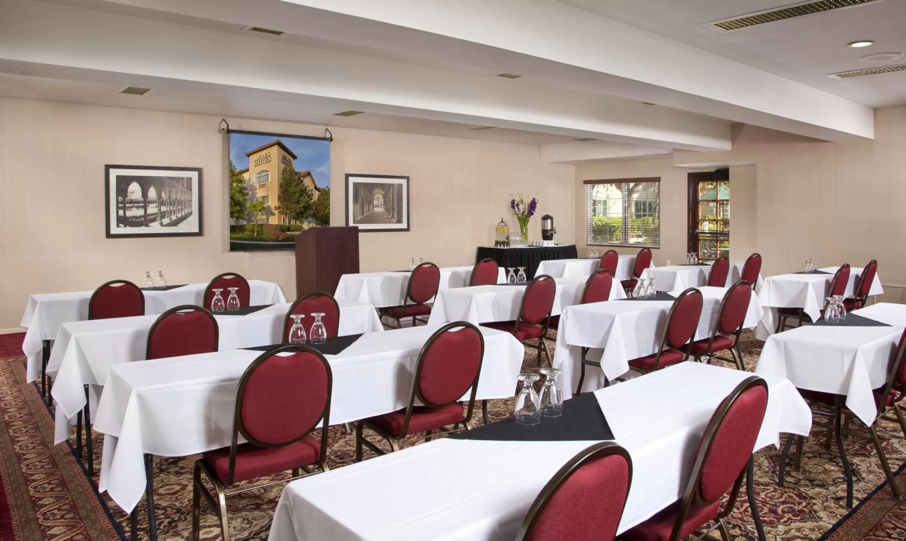 Banquet/Function facilities in Ayres Suites Ontario at the Mills Mall - Rancho Cucamonga