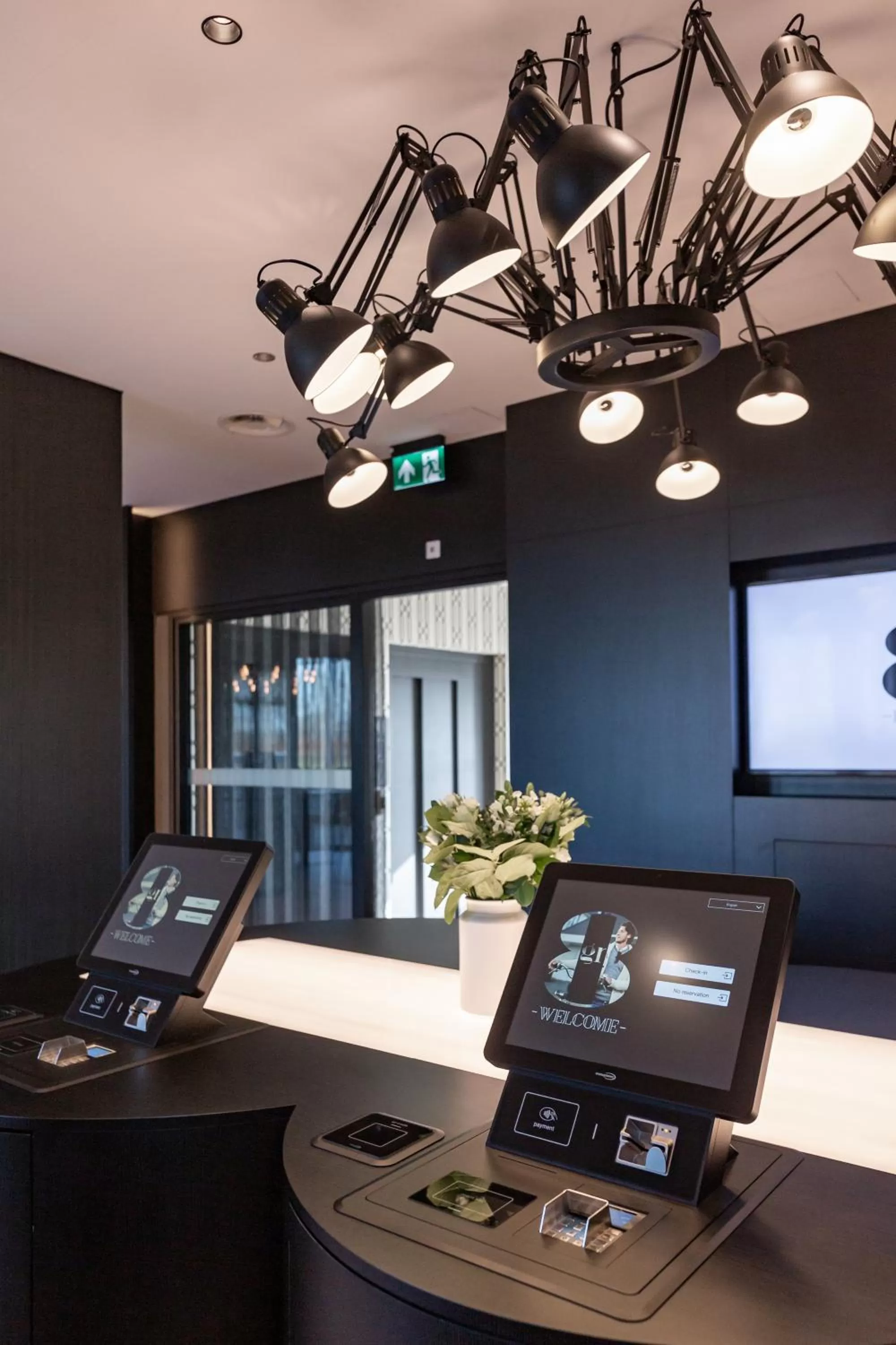 Lobby or reception in Gr8 Hotel Maastricht Aachen Airport