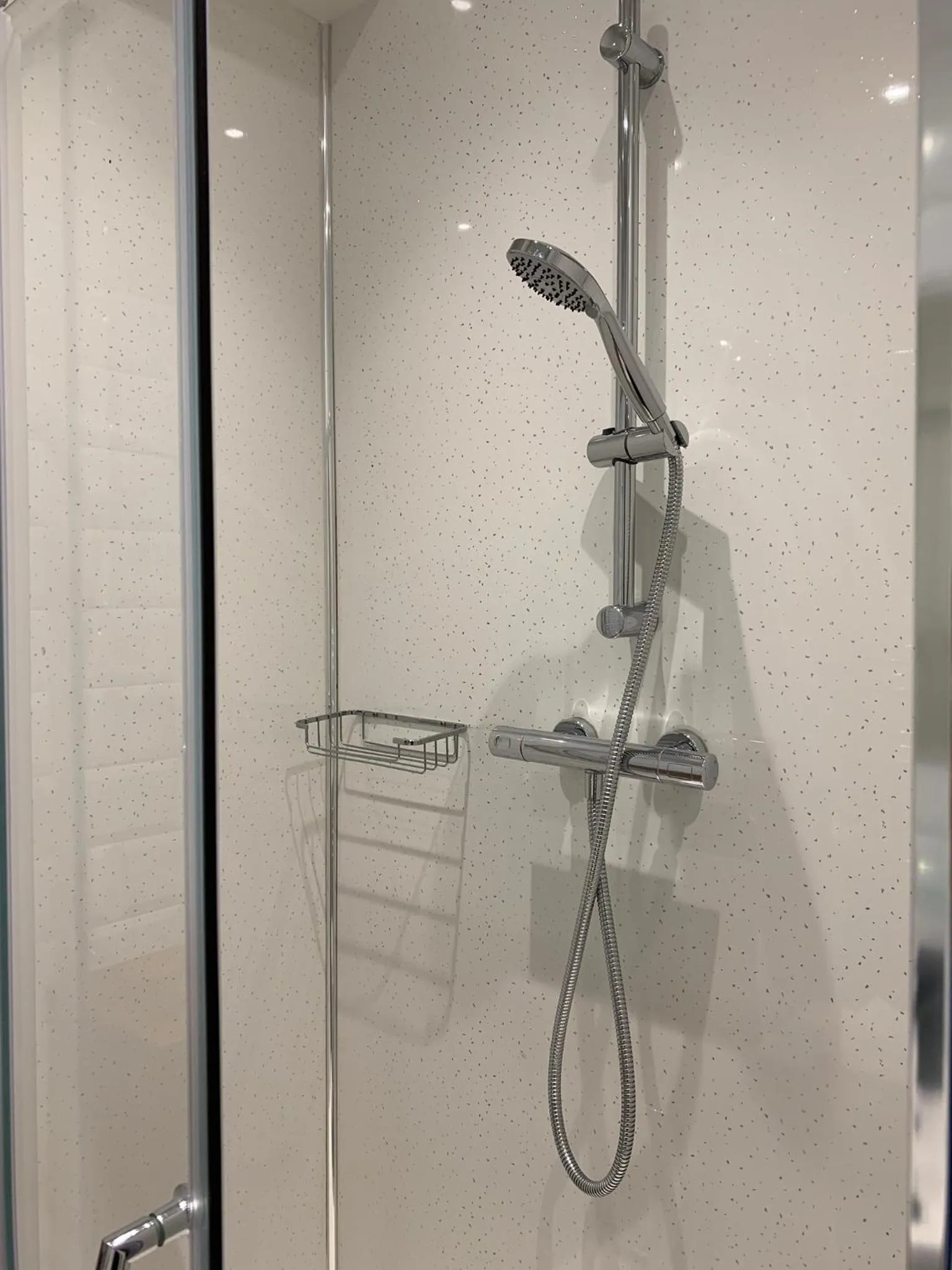 Bathroom in Twickenham Guest House