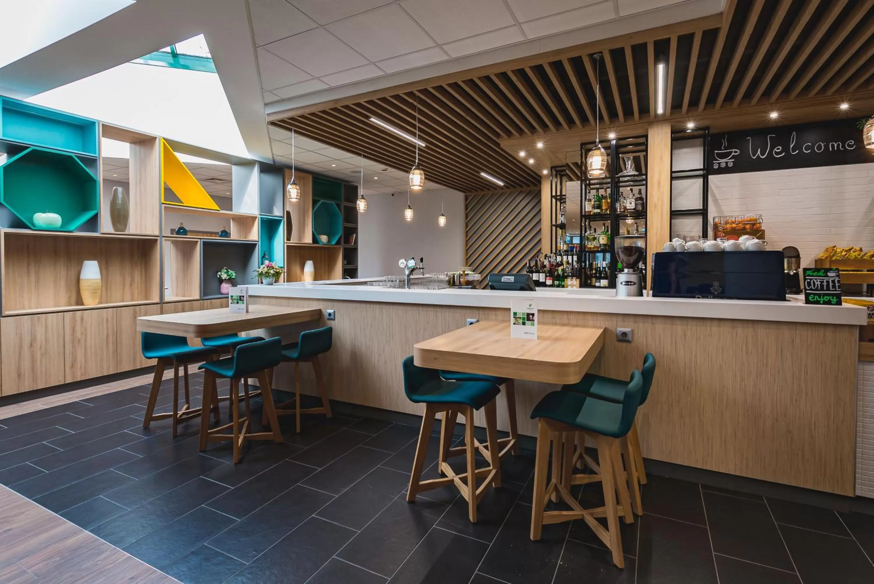 Restaurant/places to eat in Holiday Inn Budapest-Budaörs by IHG