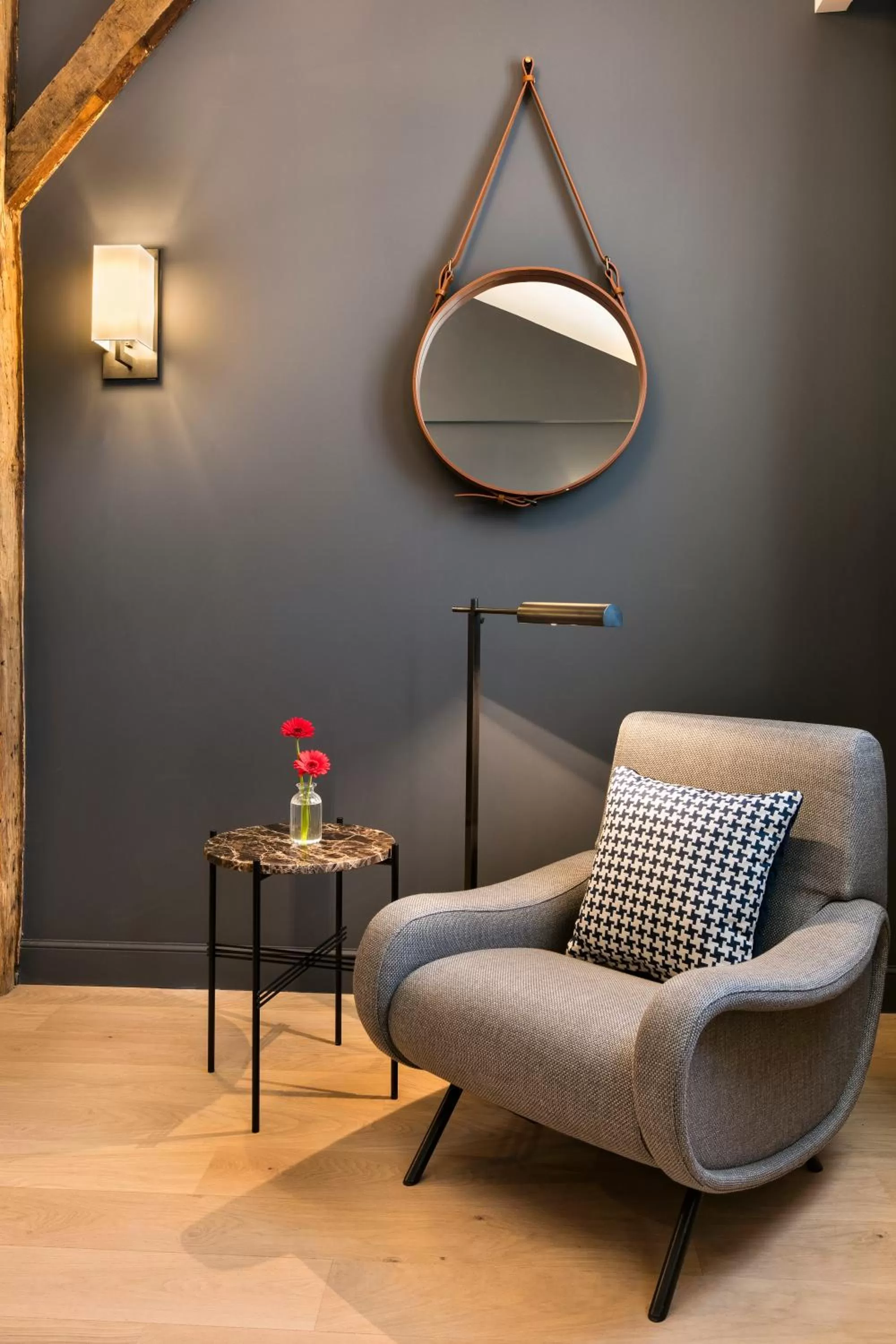 Decorative detail in Hôtel Square Louvois