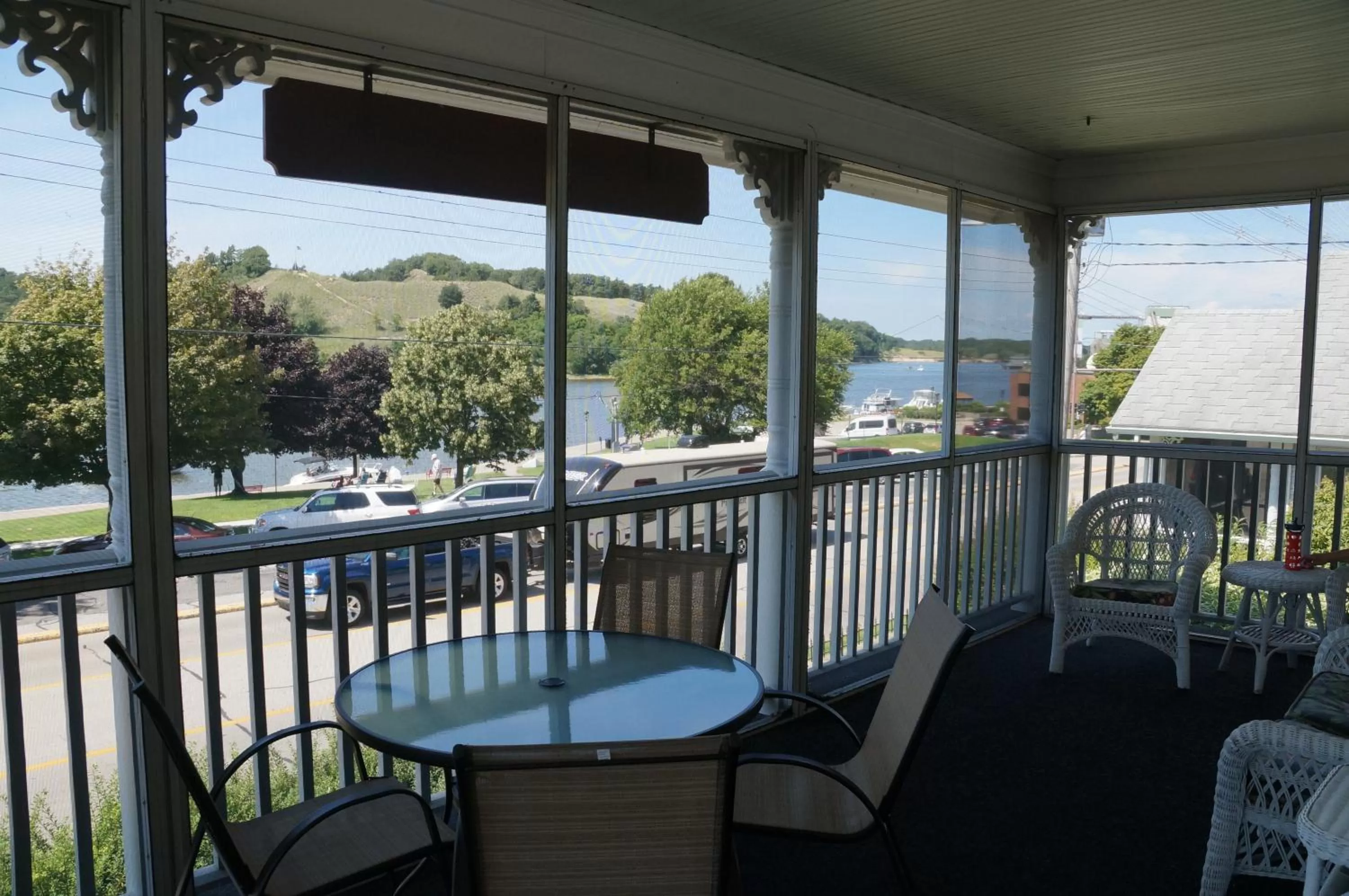 Patio, Balcony/Terrace in Harbor House Inn