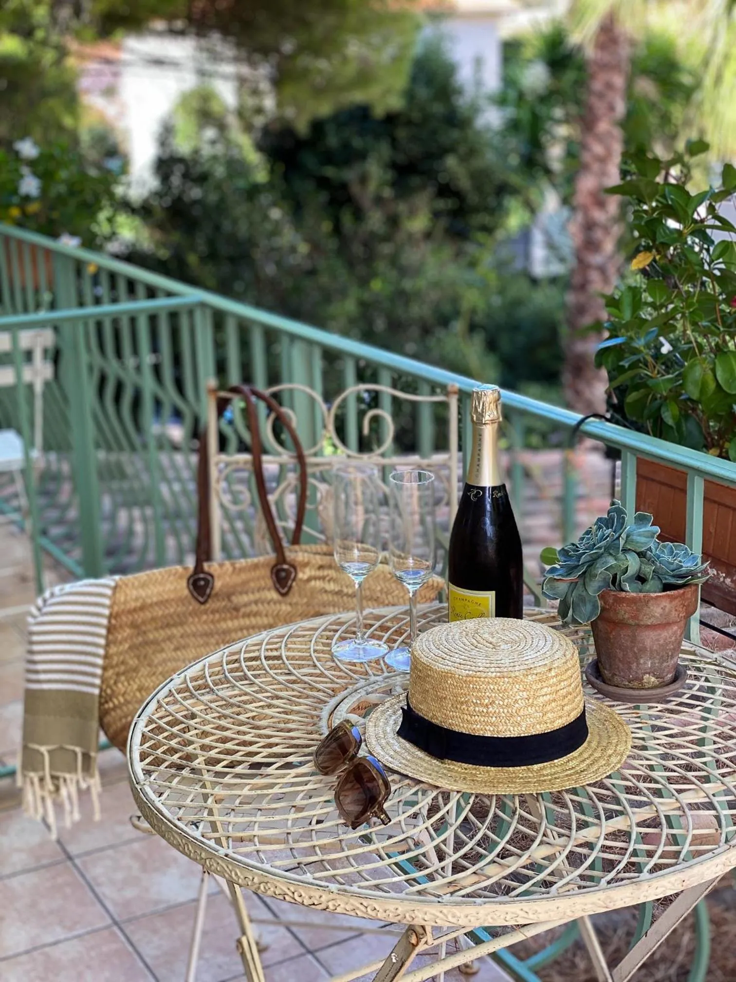 Balcony/Terrace in Hotel Le Ponteil