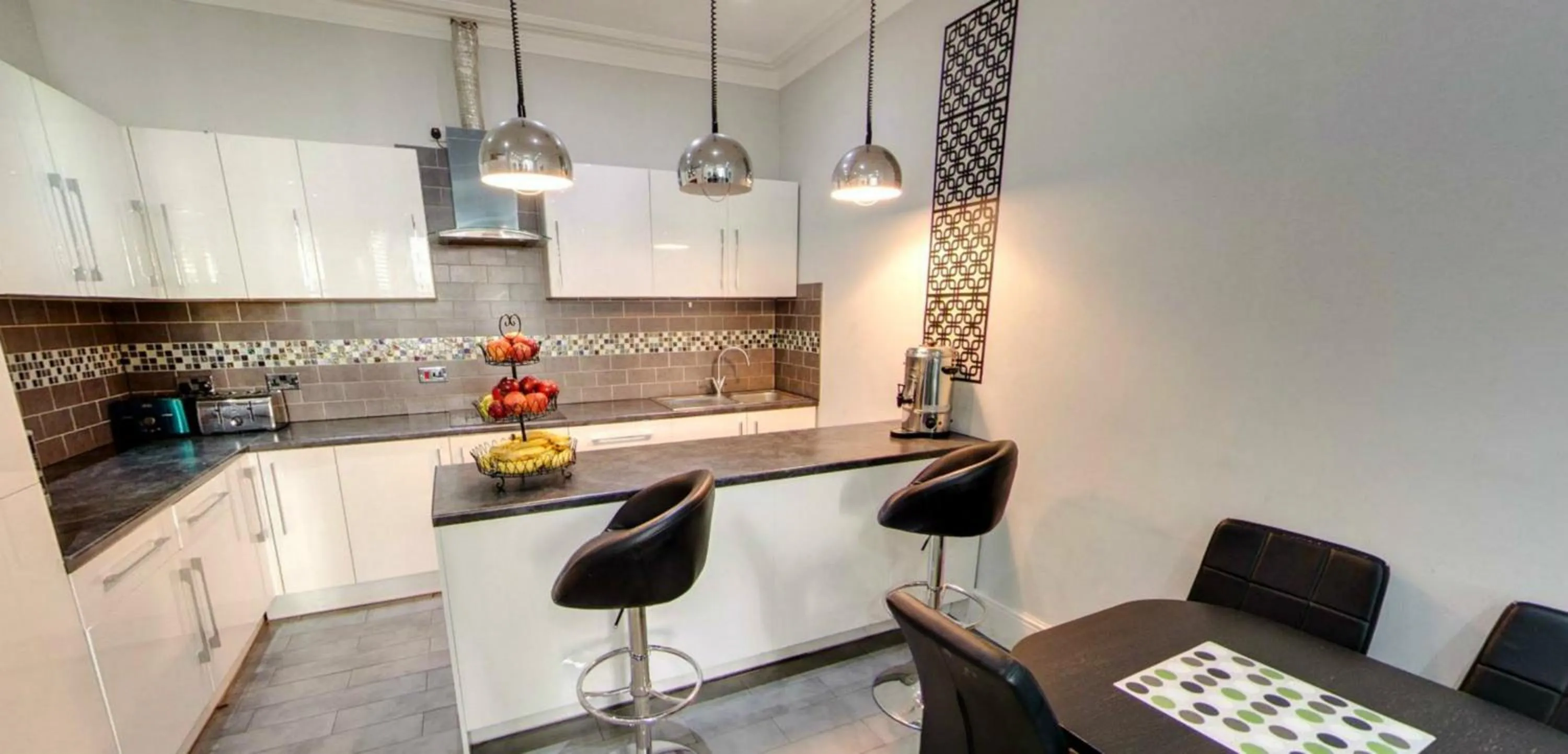 Dining area in Comfotel GRN