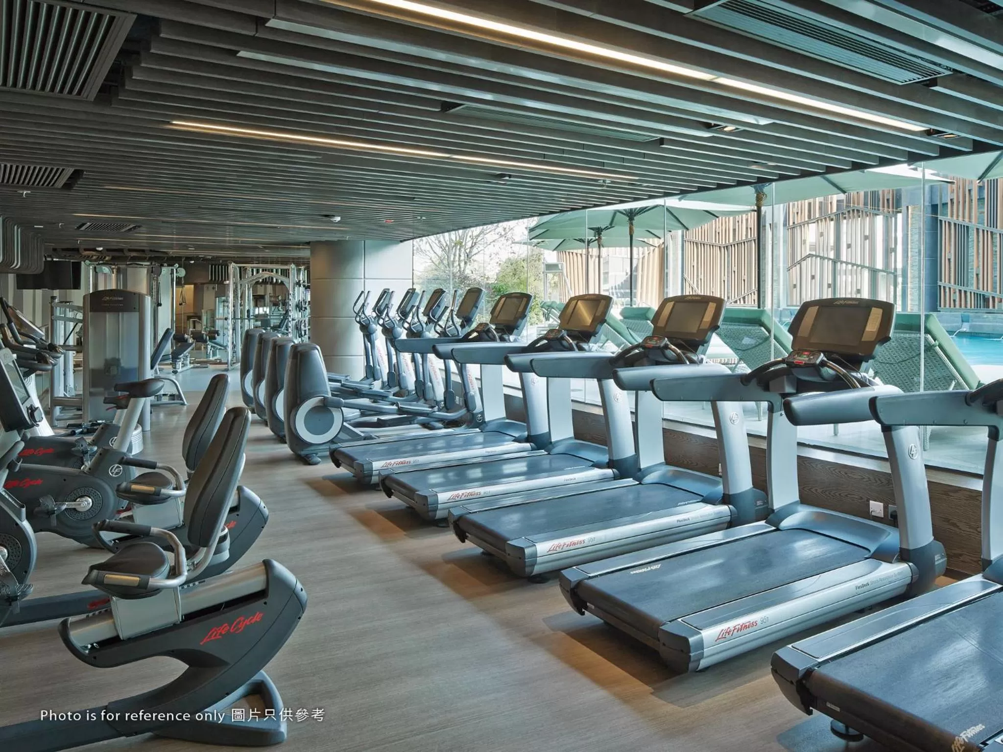 Fitness centre/facilities in Royal Plaza Hotel