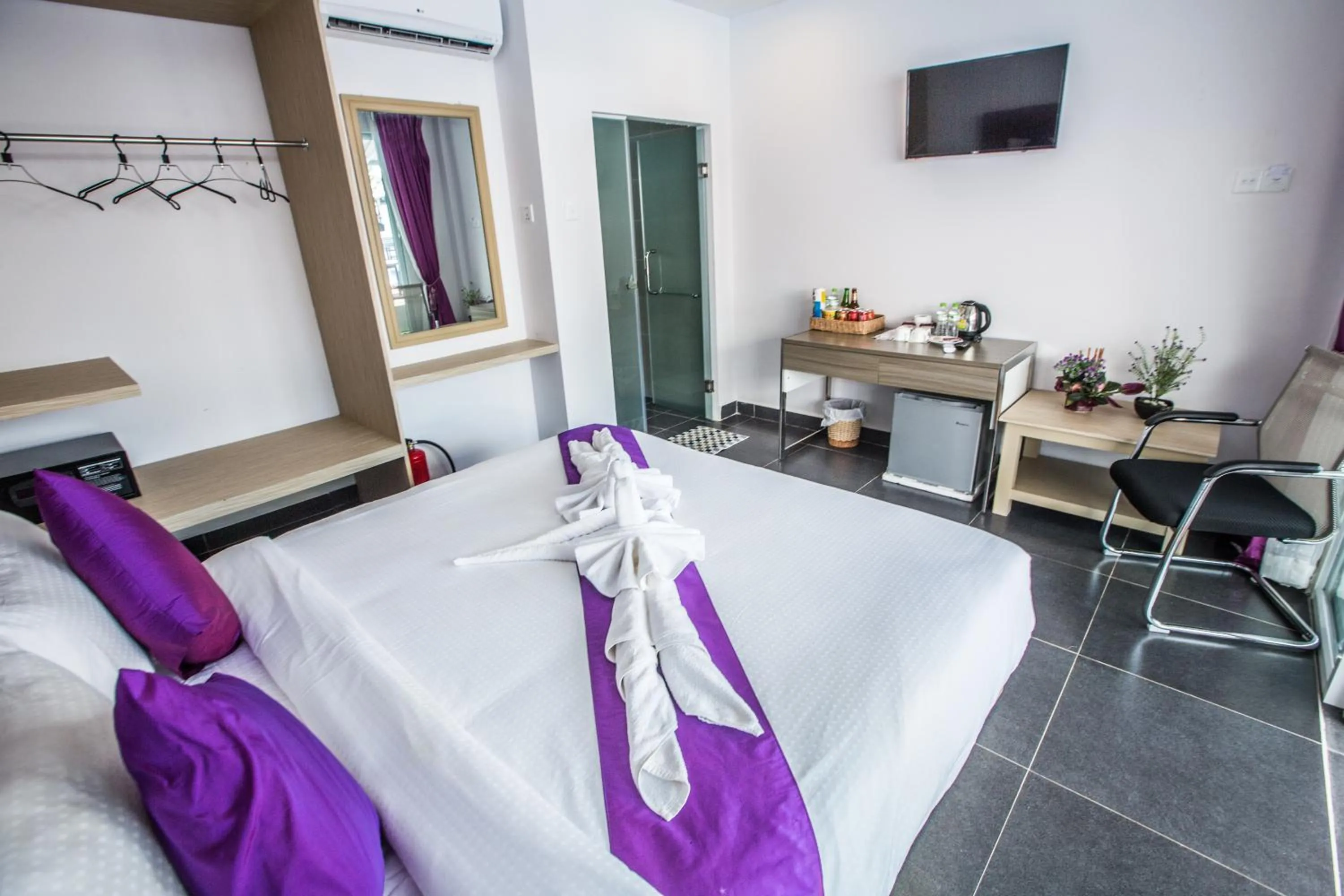 Bedroom, Bed in Good Time Resort