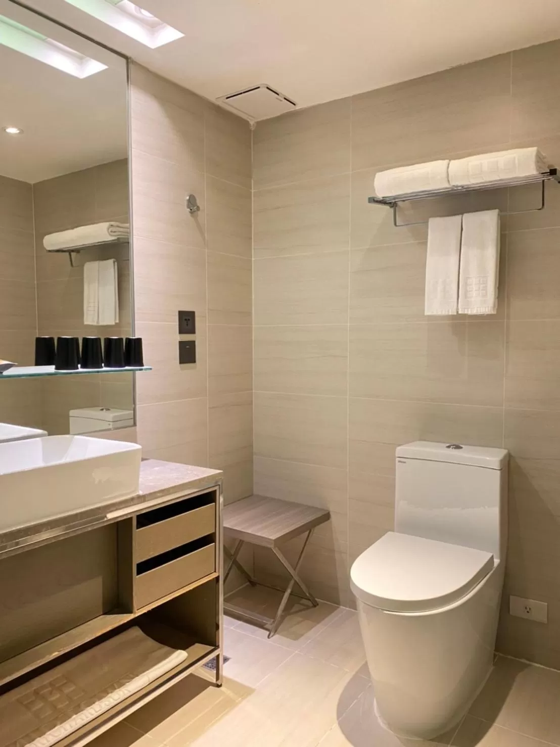 Bathroom in Hotel Midtown Richardson