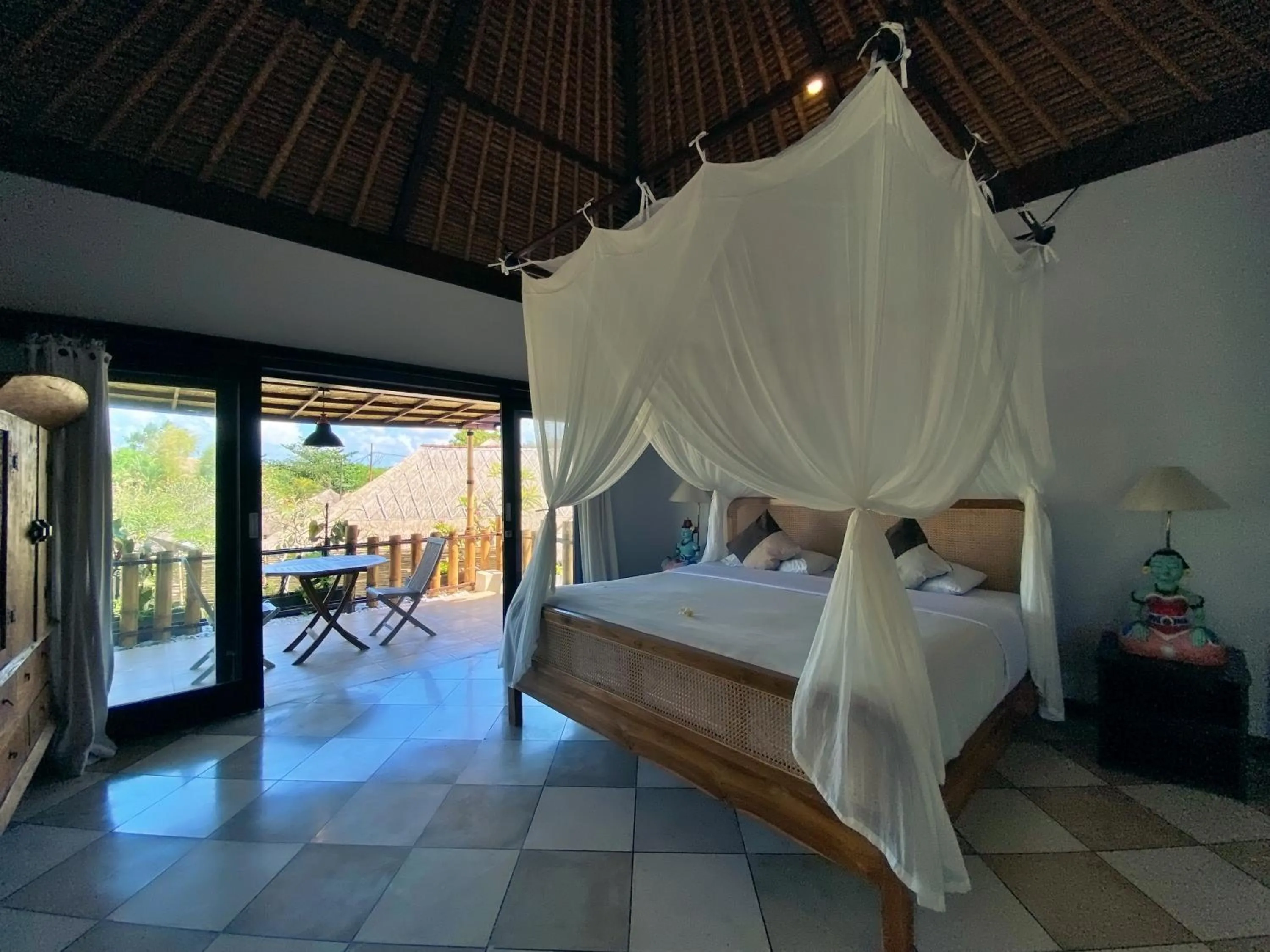 Bedroom, Bed in Visakha Sanur by Puri Signatures