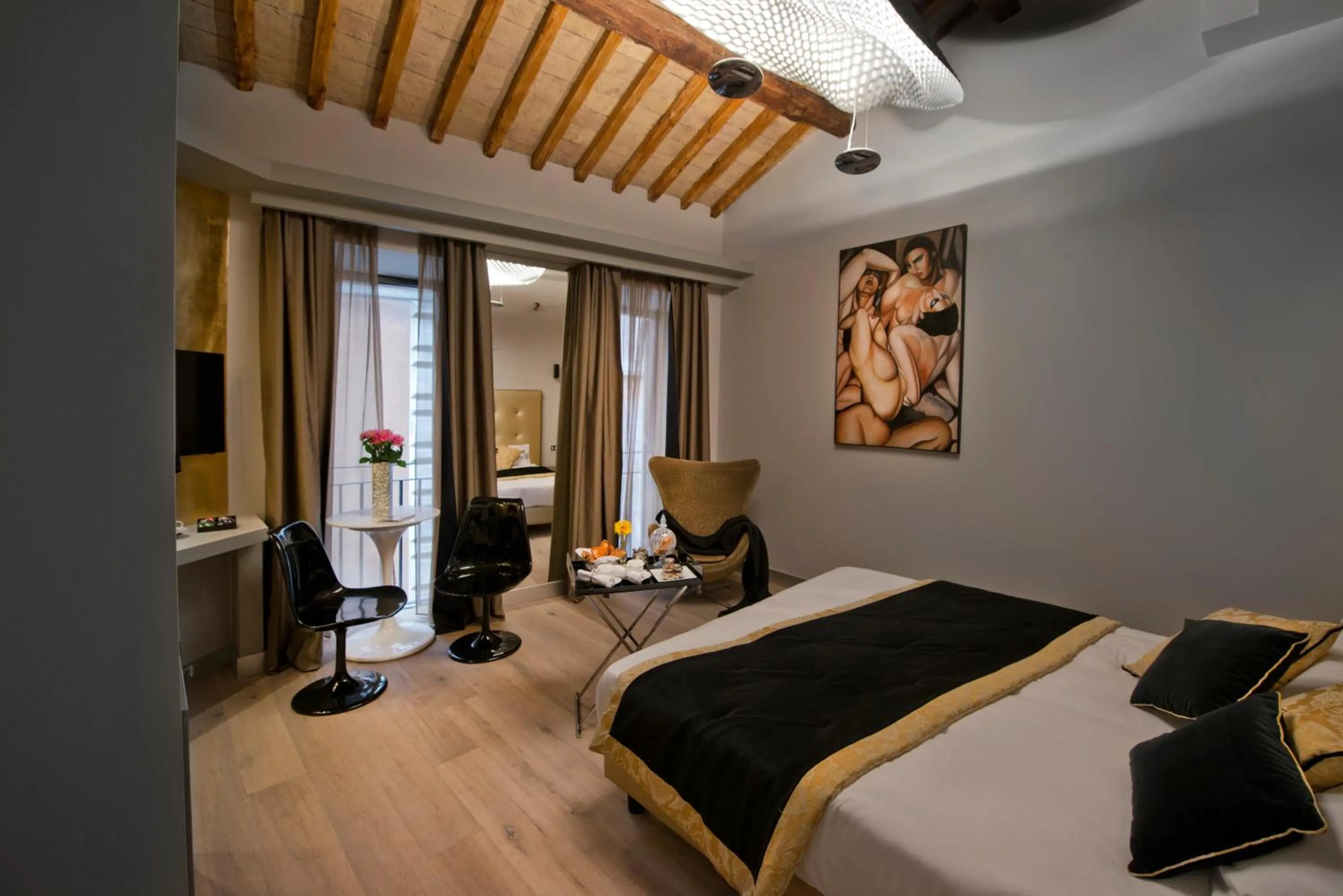 Photo of the whole room, Bed in Torre Argentina Relais - Residenze di Charme