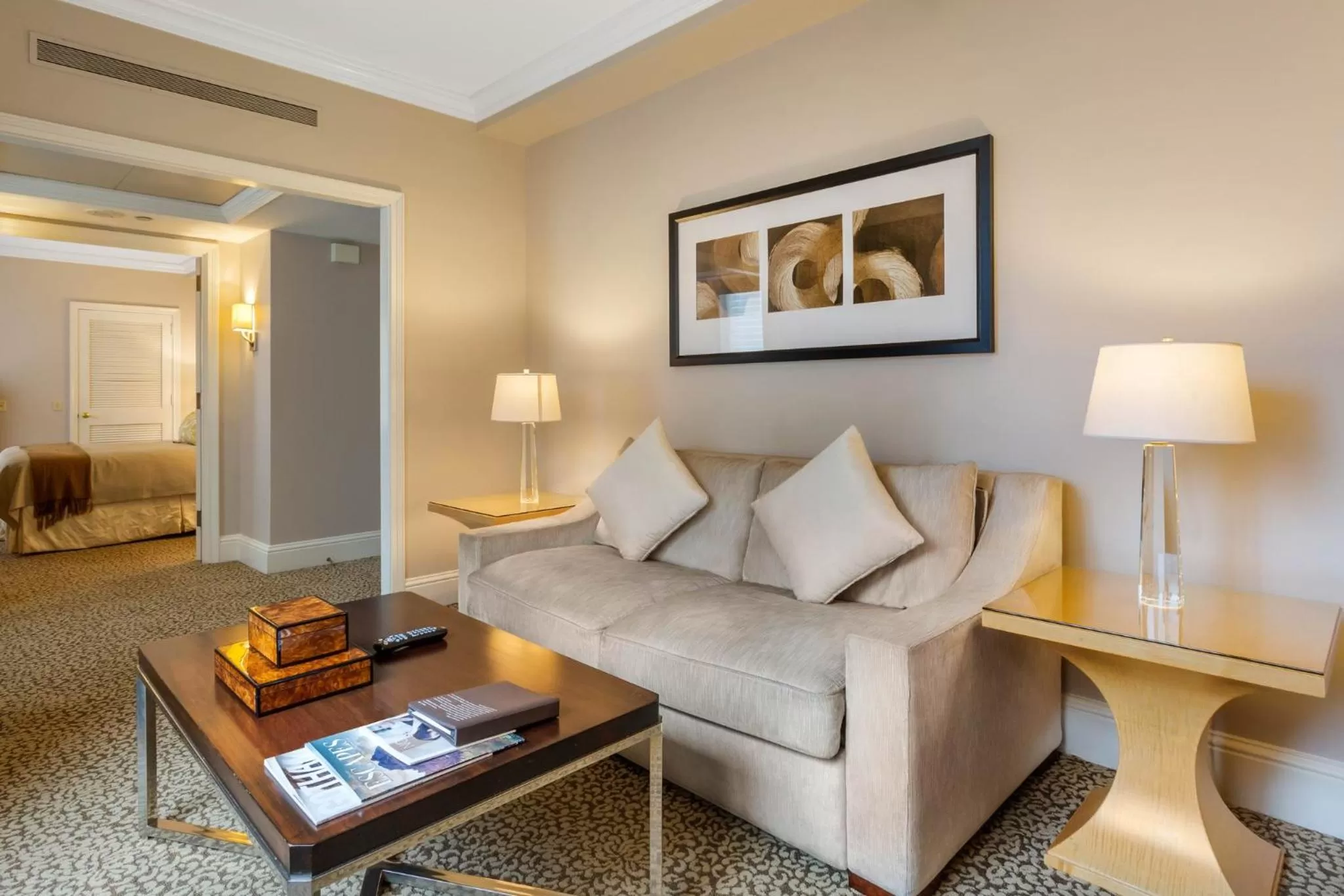 Photo of the whole room in Omni Berkshire Place