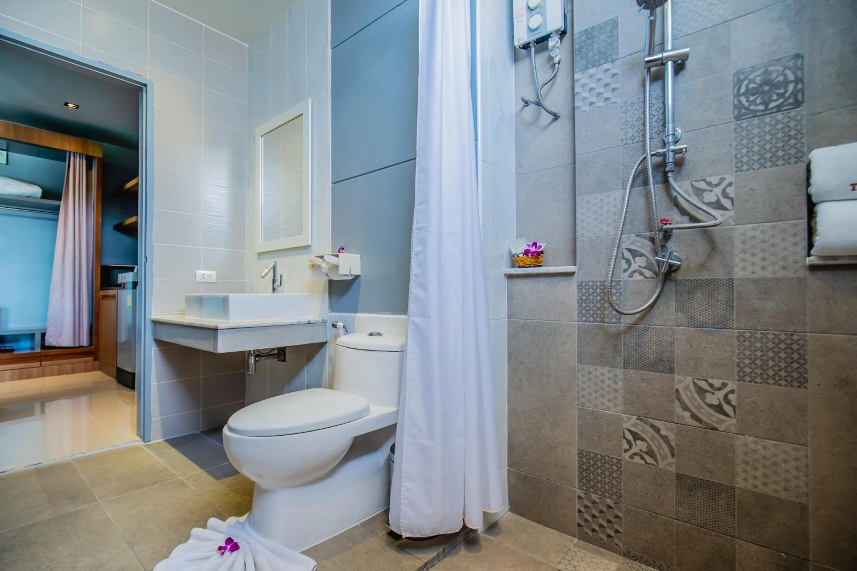 Bathroom in The Rubber Hotel Phuket