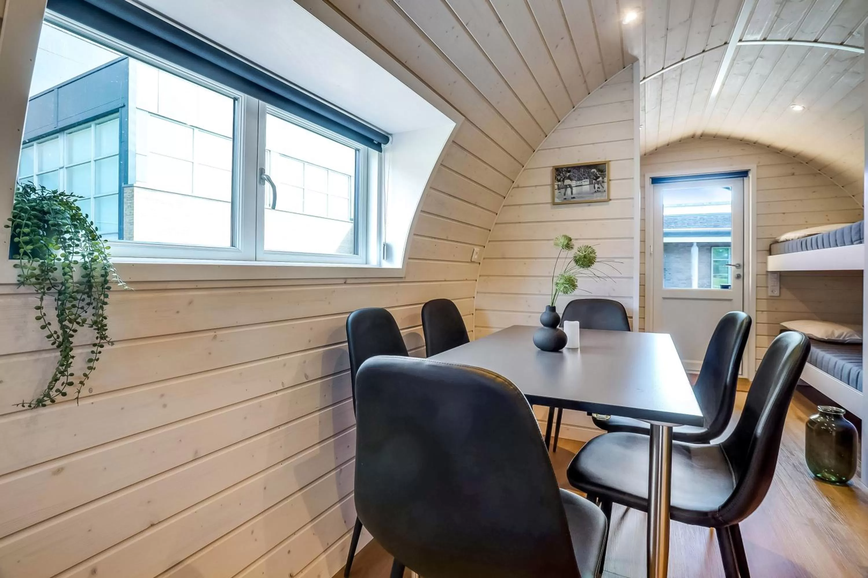 Photo of the whole room in Danhostel Skjern