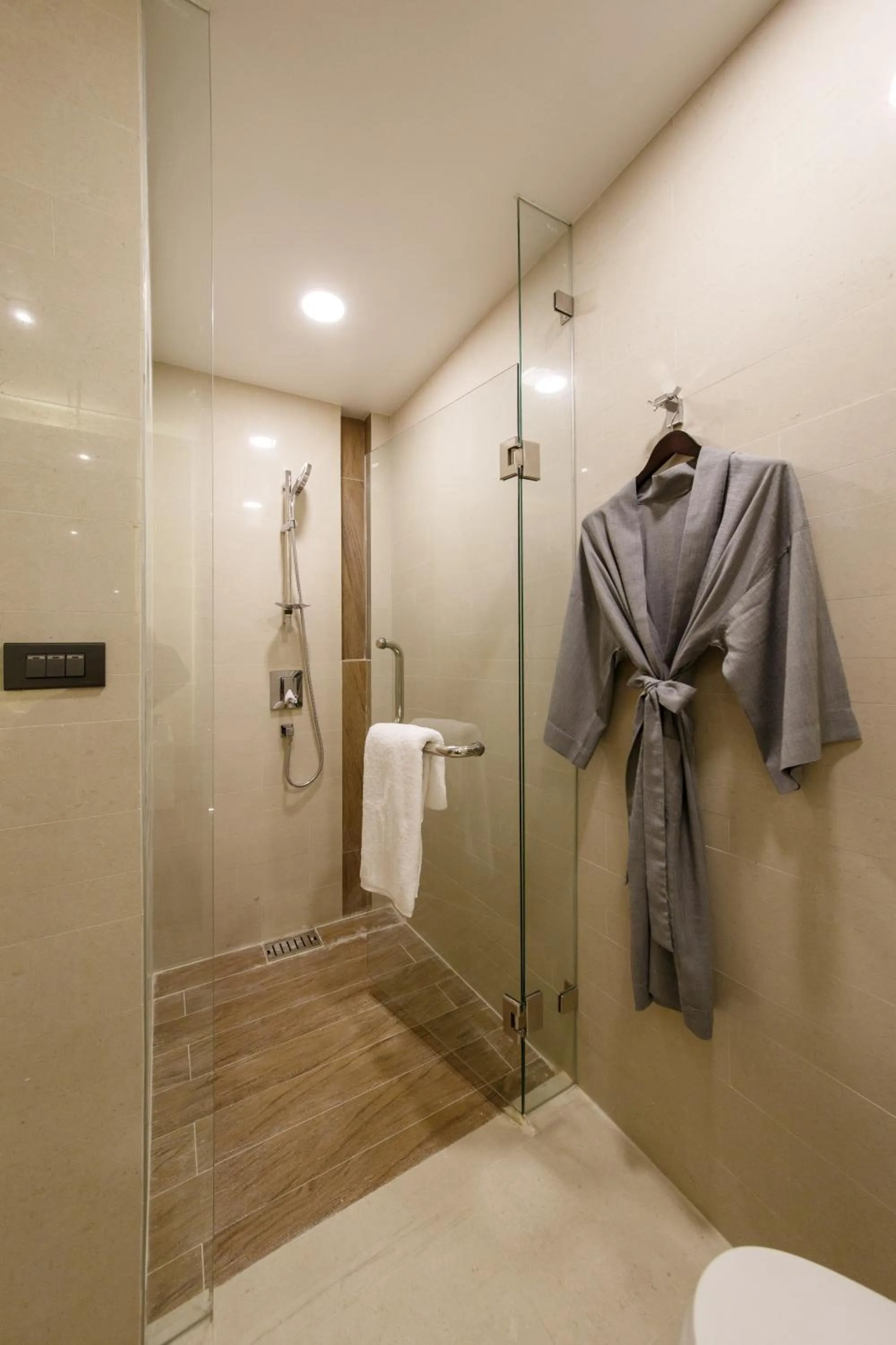 Shower in LiT BANGKOK Residence