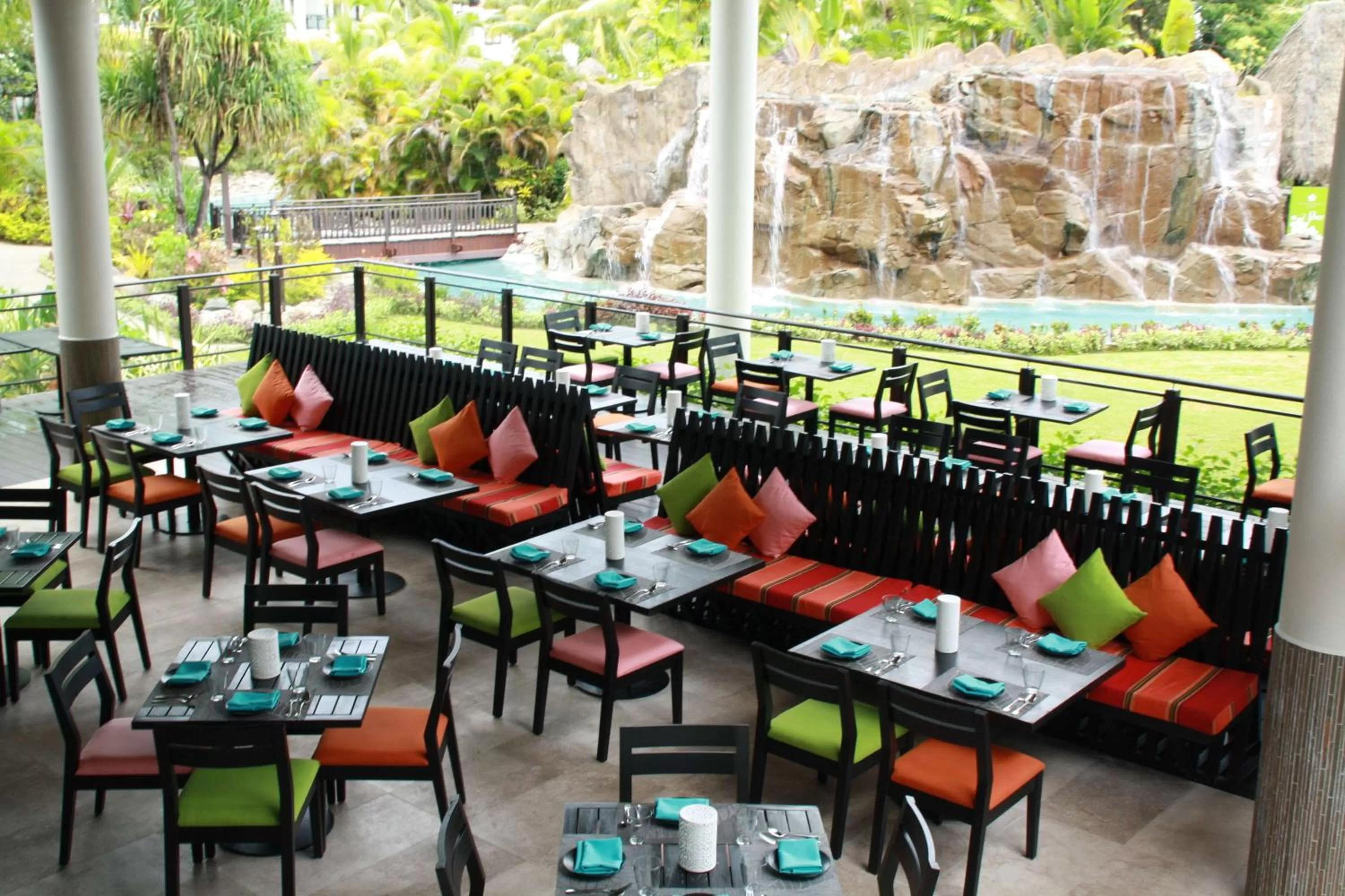 Restaurant/places to eat in Radisson Blu Resort Fiji