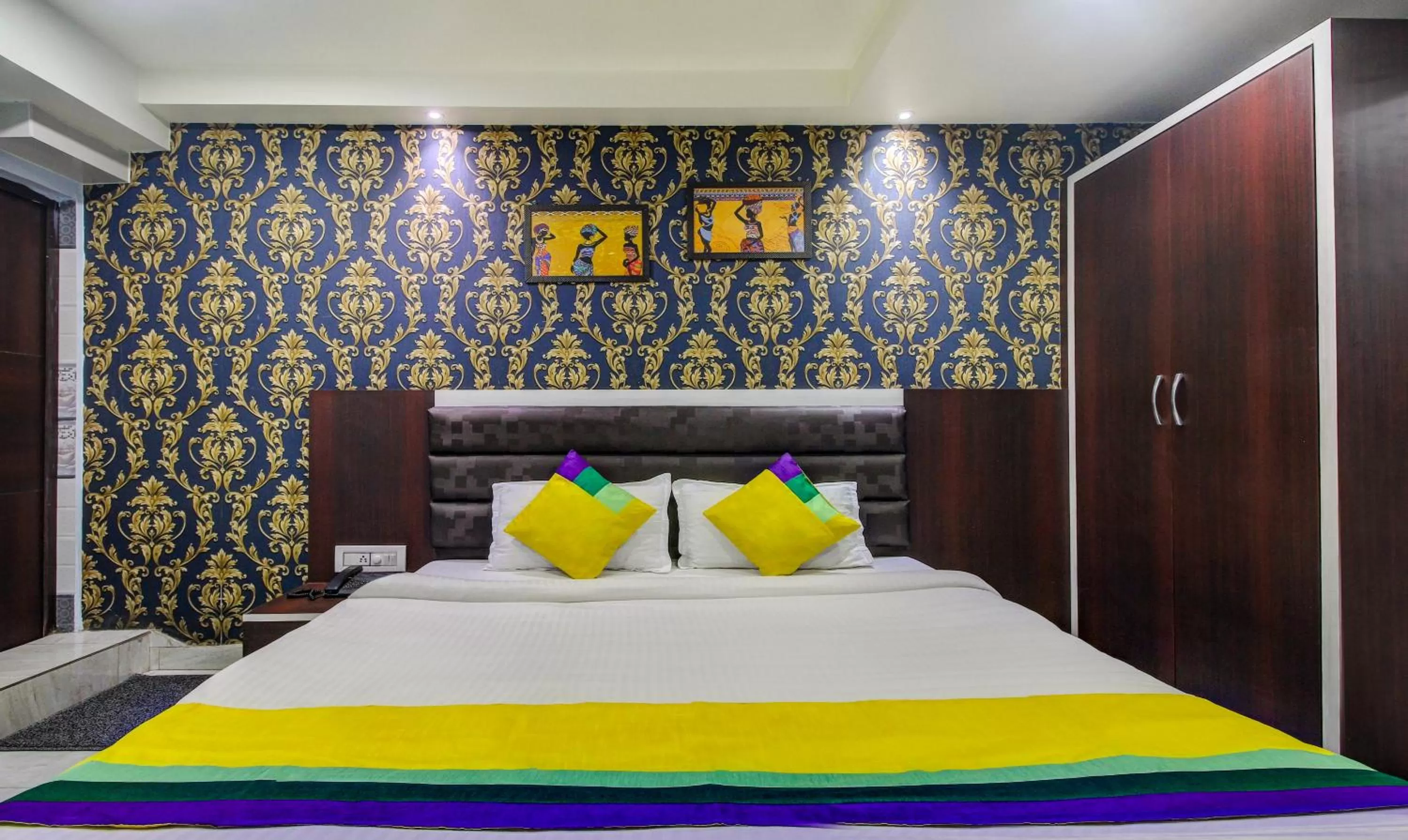 Bed in Itsy By Treebo - Golden Fiesta