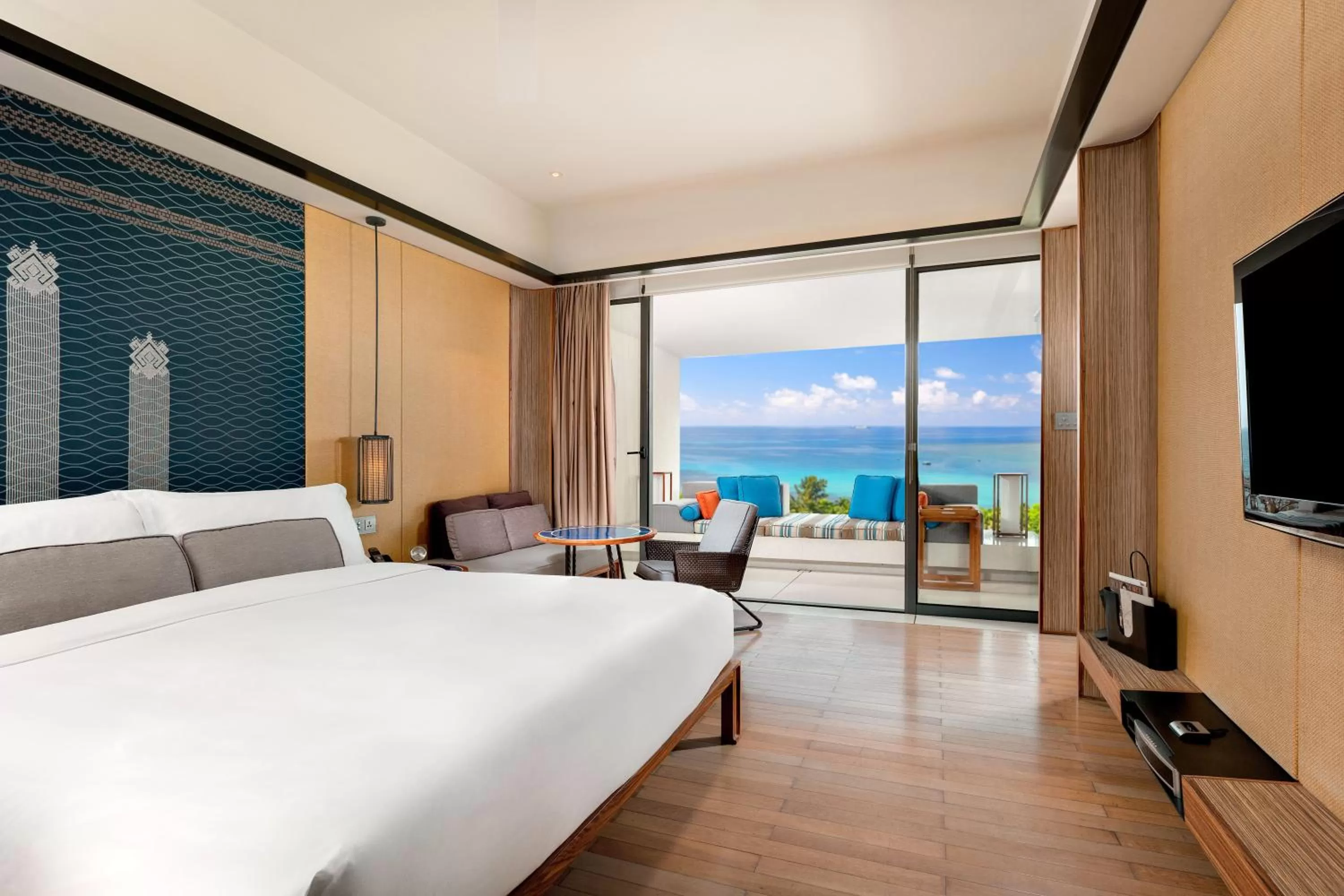 Bed in InterContinental Sanya Resort by IHG