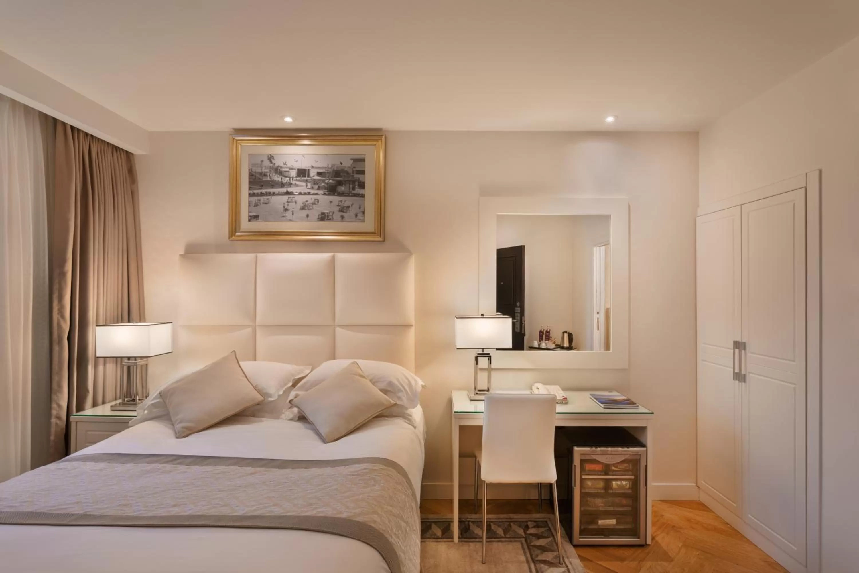 View (from property/room), Bed in Orchid Tel Aviv