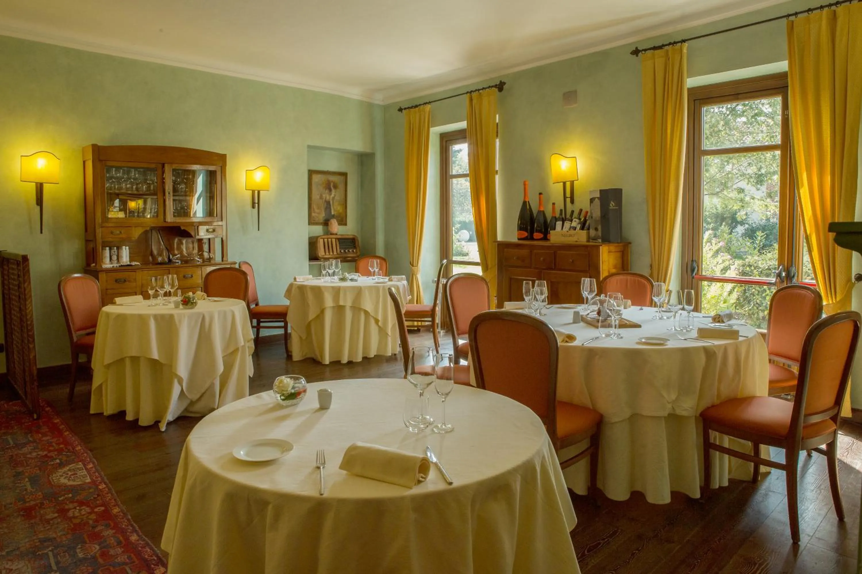 Restaurant/places to eat in Romantic Hotel Furno