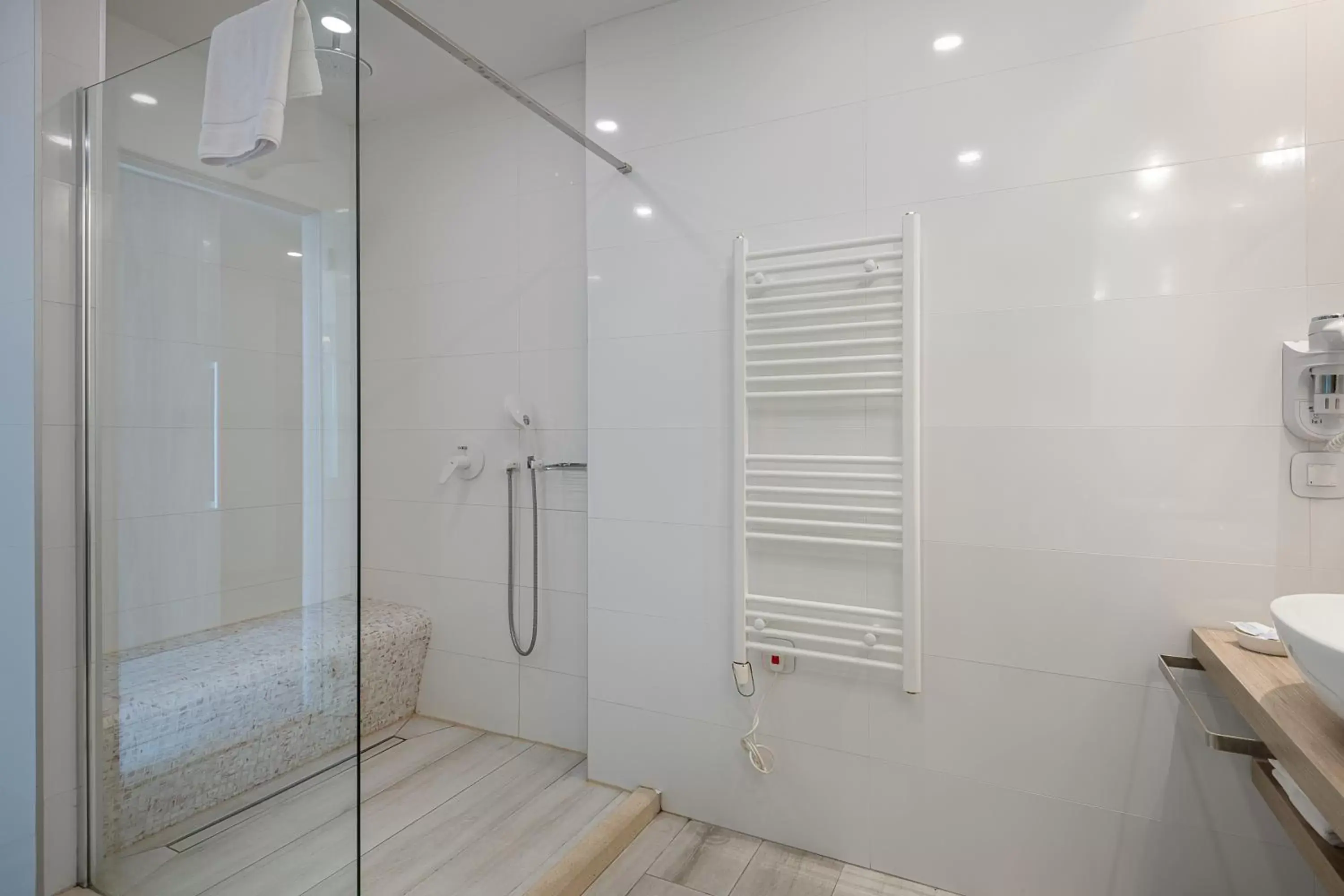 Executive Junior Suite with Balcony and Sea View in Hotel Cavtat Executive Junior Suite with Balcony and Sea View in Hotel Cavtat