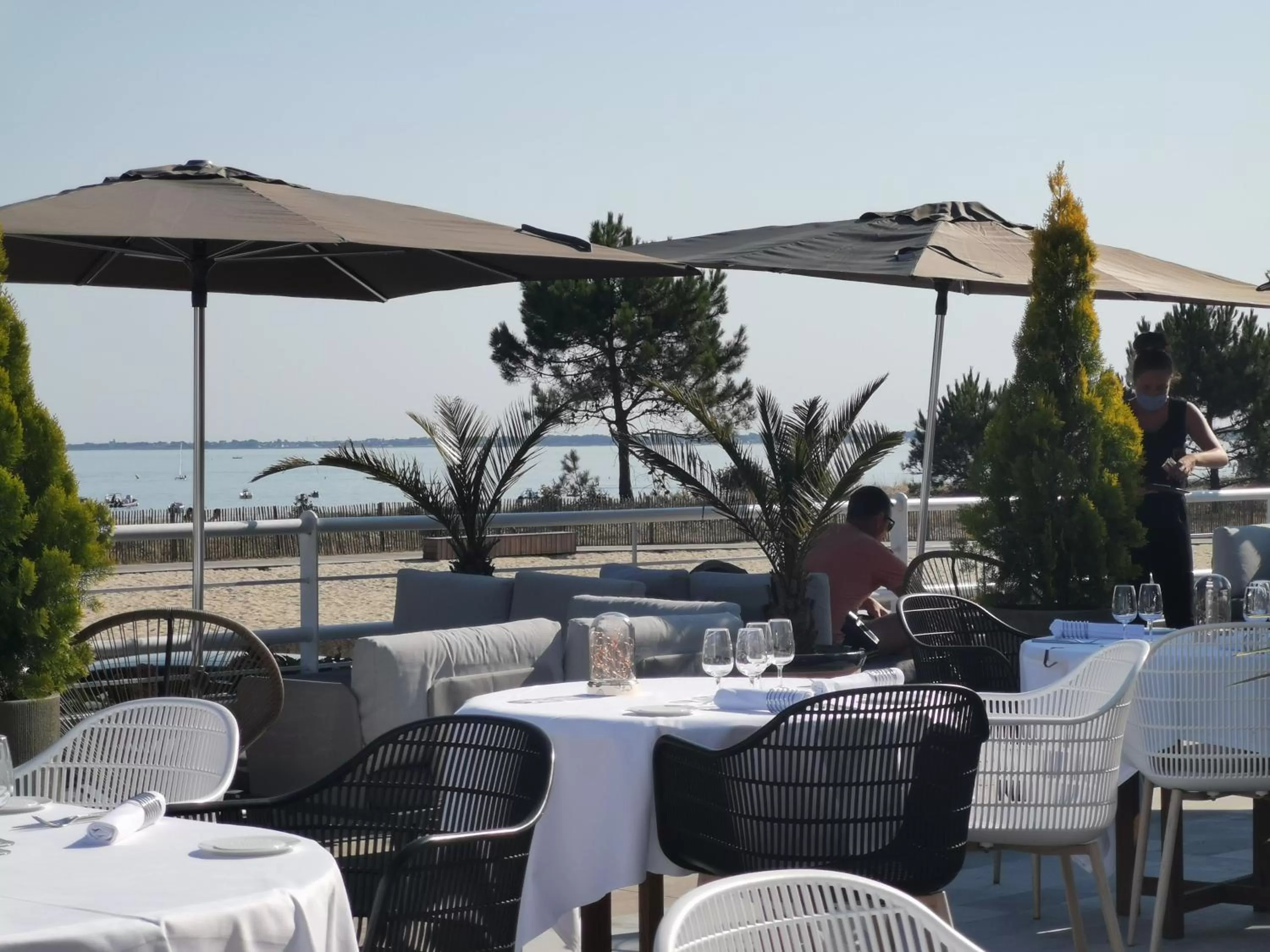 Patio in Le Diana Hôtel & Spa