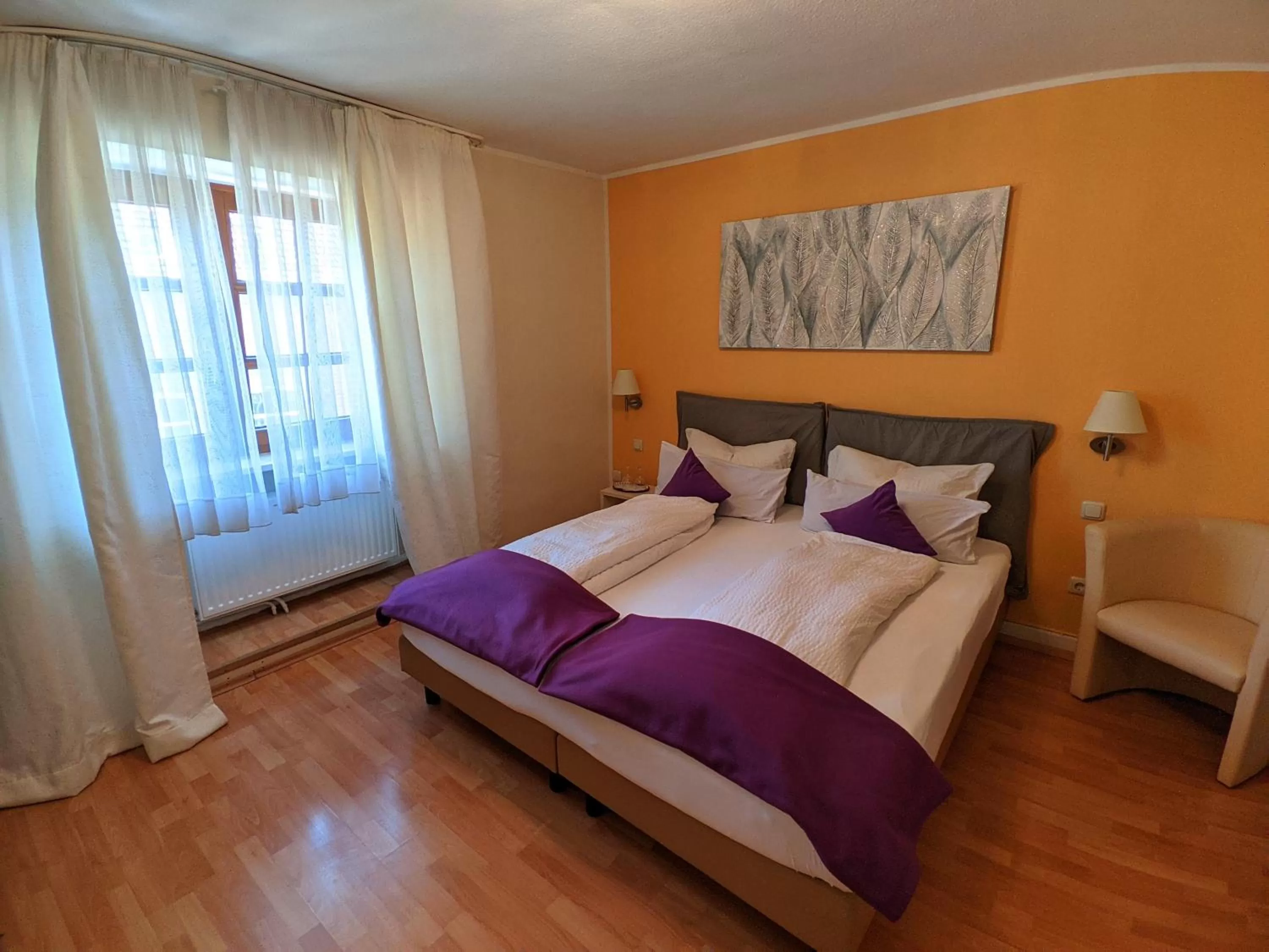 Photo of the whole room, Bed in Hotel Rath