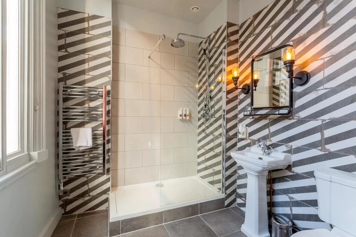 Shower in The Market House