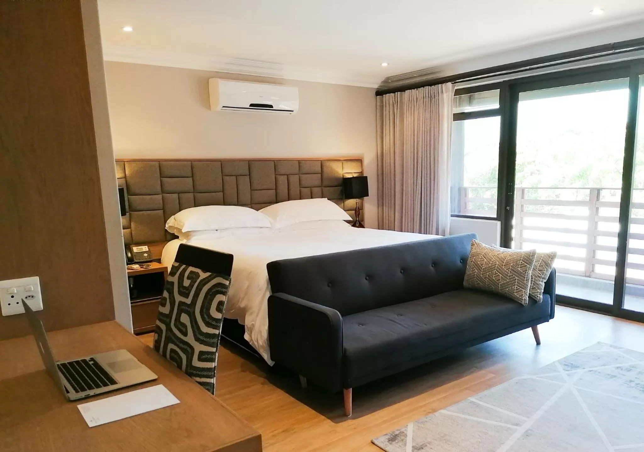 Photo of the whole room in Endless Horizons Boutique Hotel