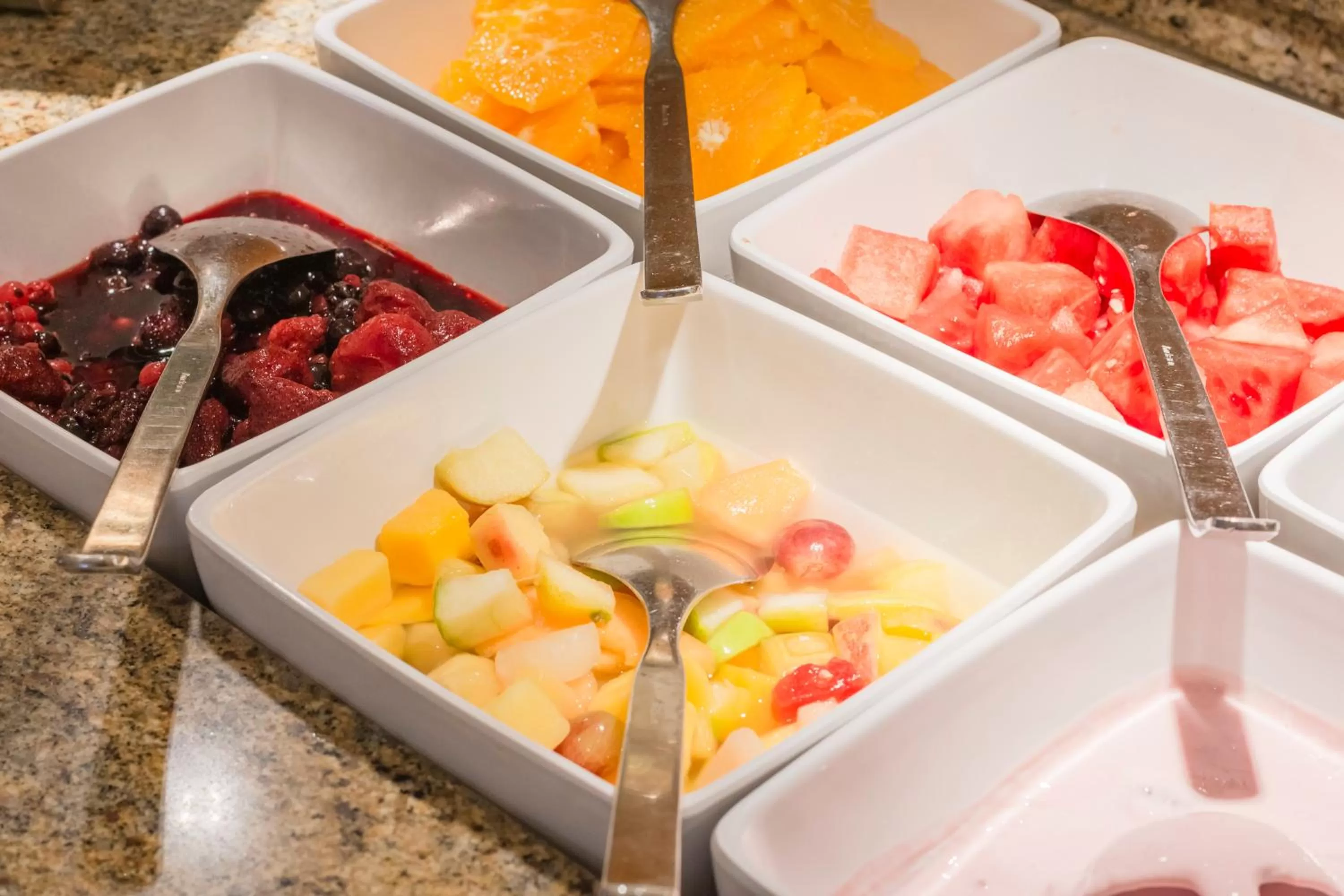 Food and drinks in Mercure Hotel Köln City Friesenstraße