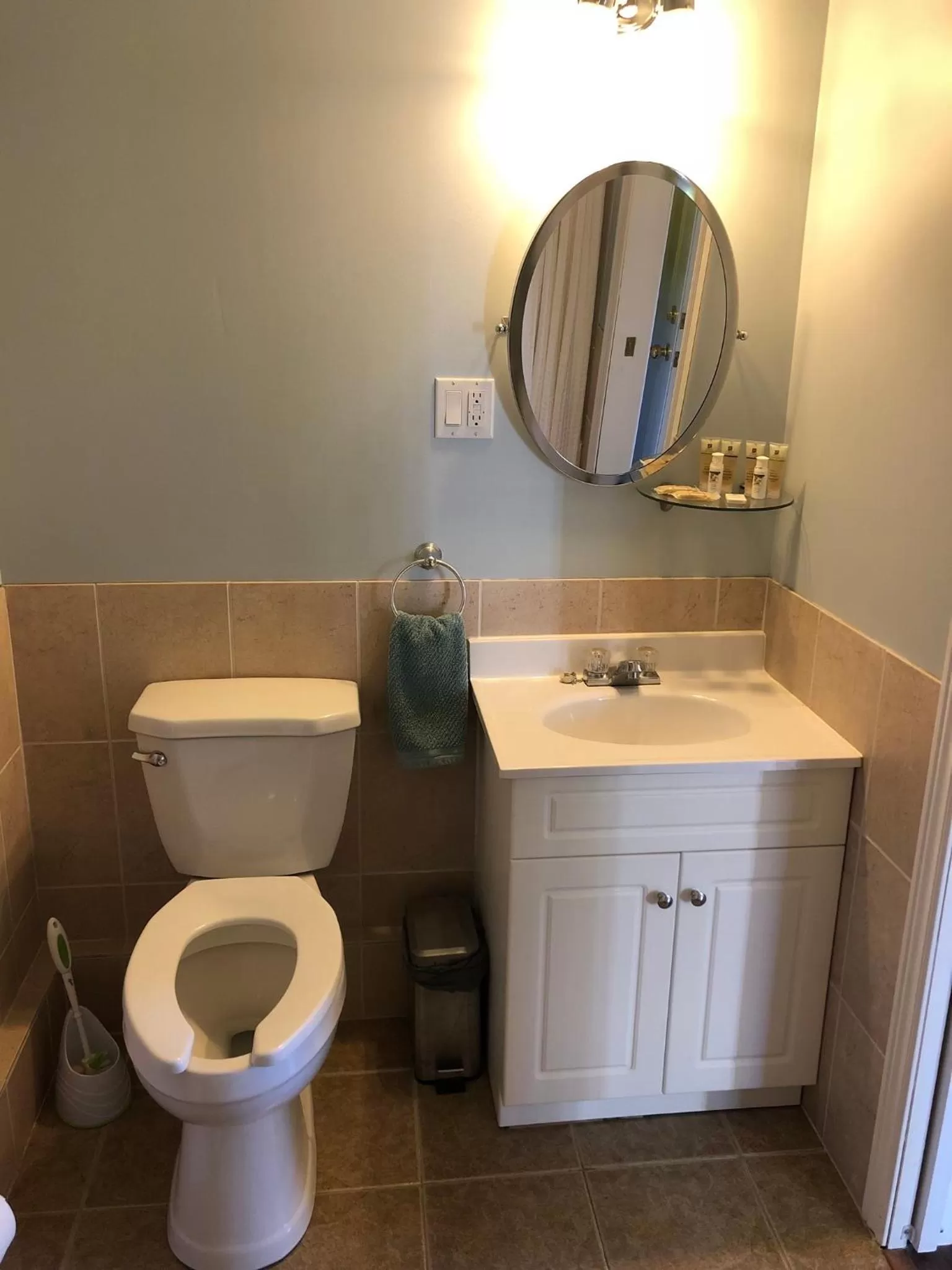 Alma Shore Lane Suites & Cottages