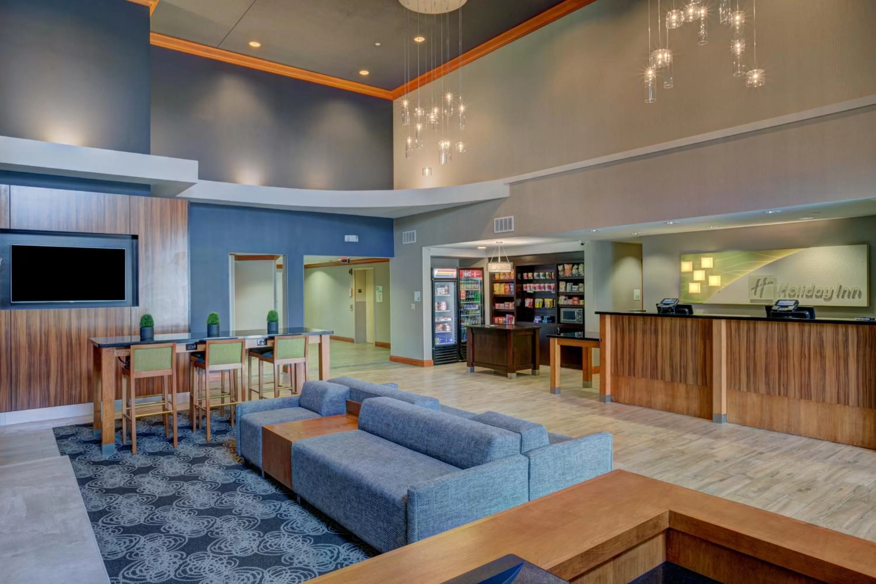 Property building in Holiday Inn Milwaukee Airport by IHG